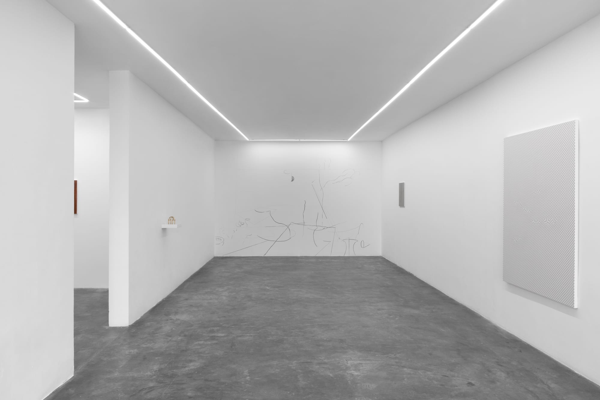 Leo Marz, Futuristic Flower, 2022 Installation view