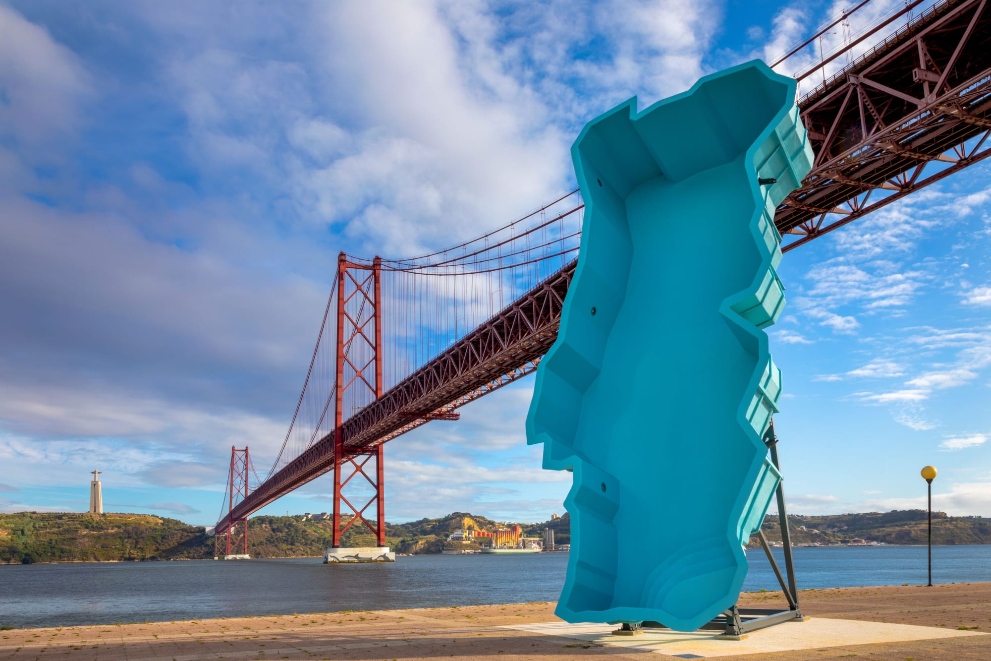 Portugal A Banhos, 2010 ©Atelier Joana Vasconcelos