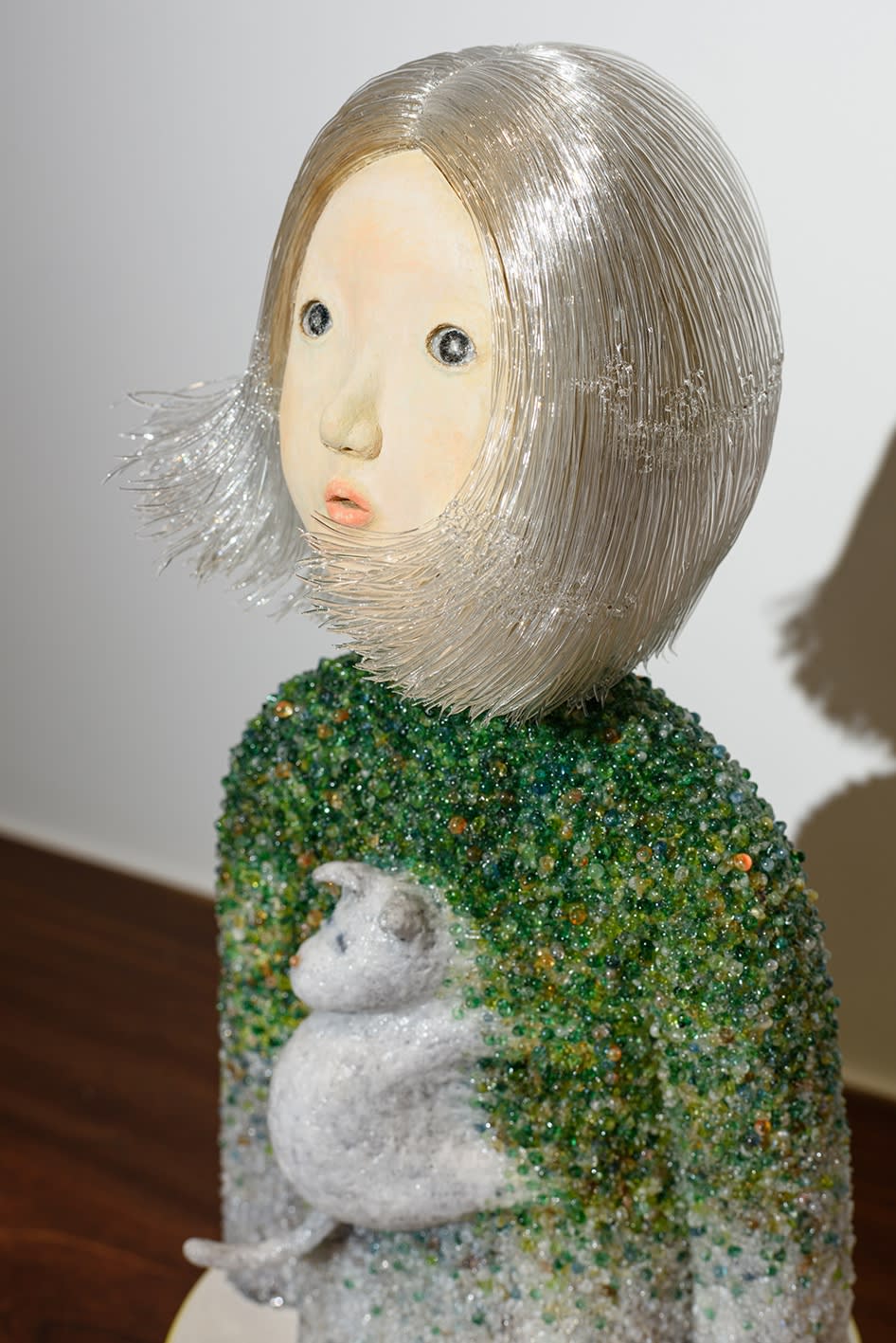 菅野 有紀子: 「撫でる、抱き寄せる、リードを持つ」