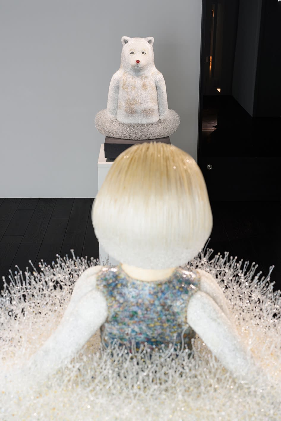 菅野 有紀子: 「撫でる、抱き寄せる、リードを持つ」