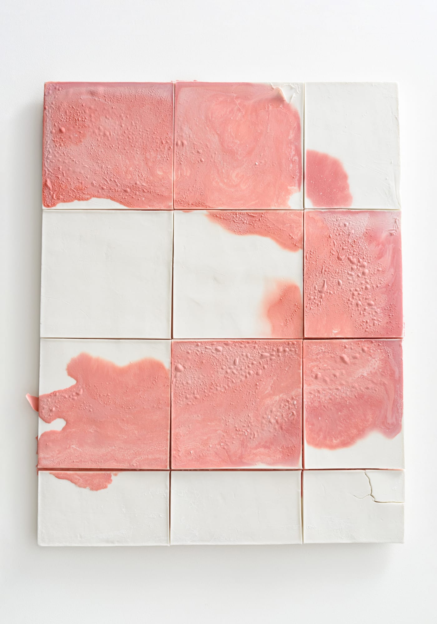 あはうみのつちときおくV-VI/ Biwa Lake' s Horizons V-VI 2022, 信楽透土、顔料、釉薬/ Ceramic, pigments, glaze L64.5 x W49.5cm x H1 cm