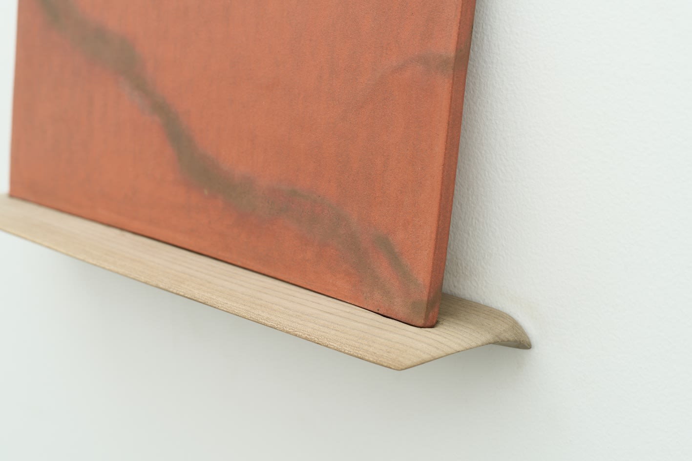 ジェニファー・リー： セラミックとドローイング