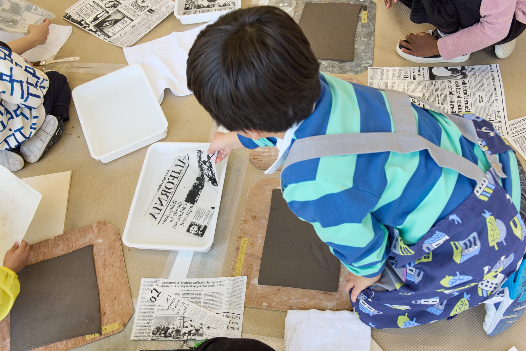 CAT (コラボレーティブ・アート・チーム)｜三島 喜美代