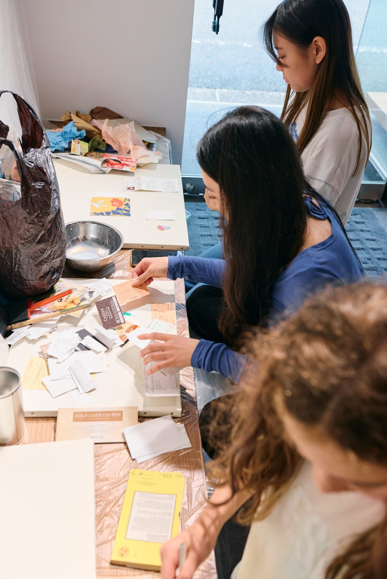 CAT (コラボレーティブ・アート・チーム)｜三島 喜美代