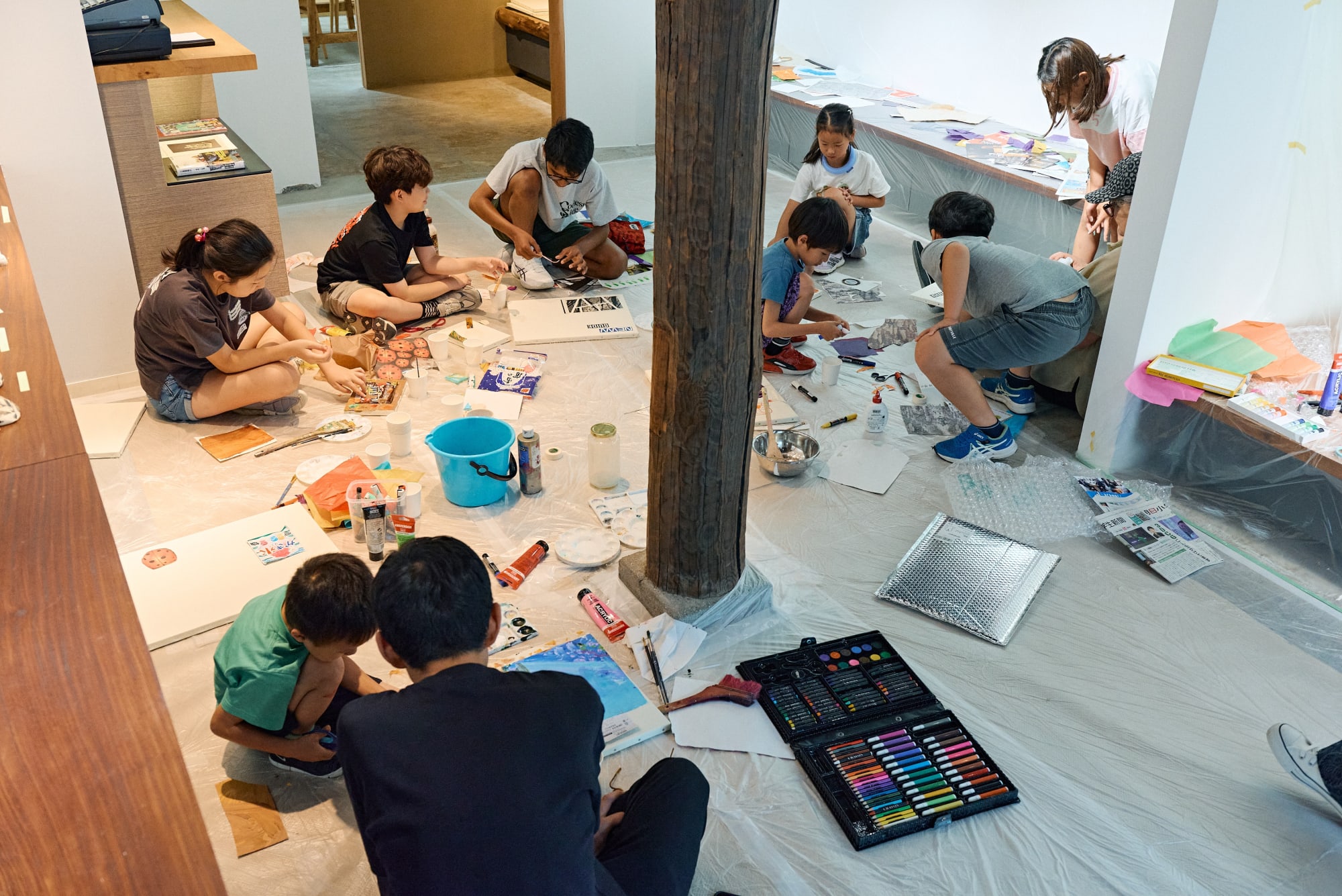 CAT (コラボレーティブ・アート・チーム)｜三島 喜美代