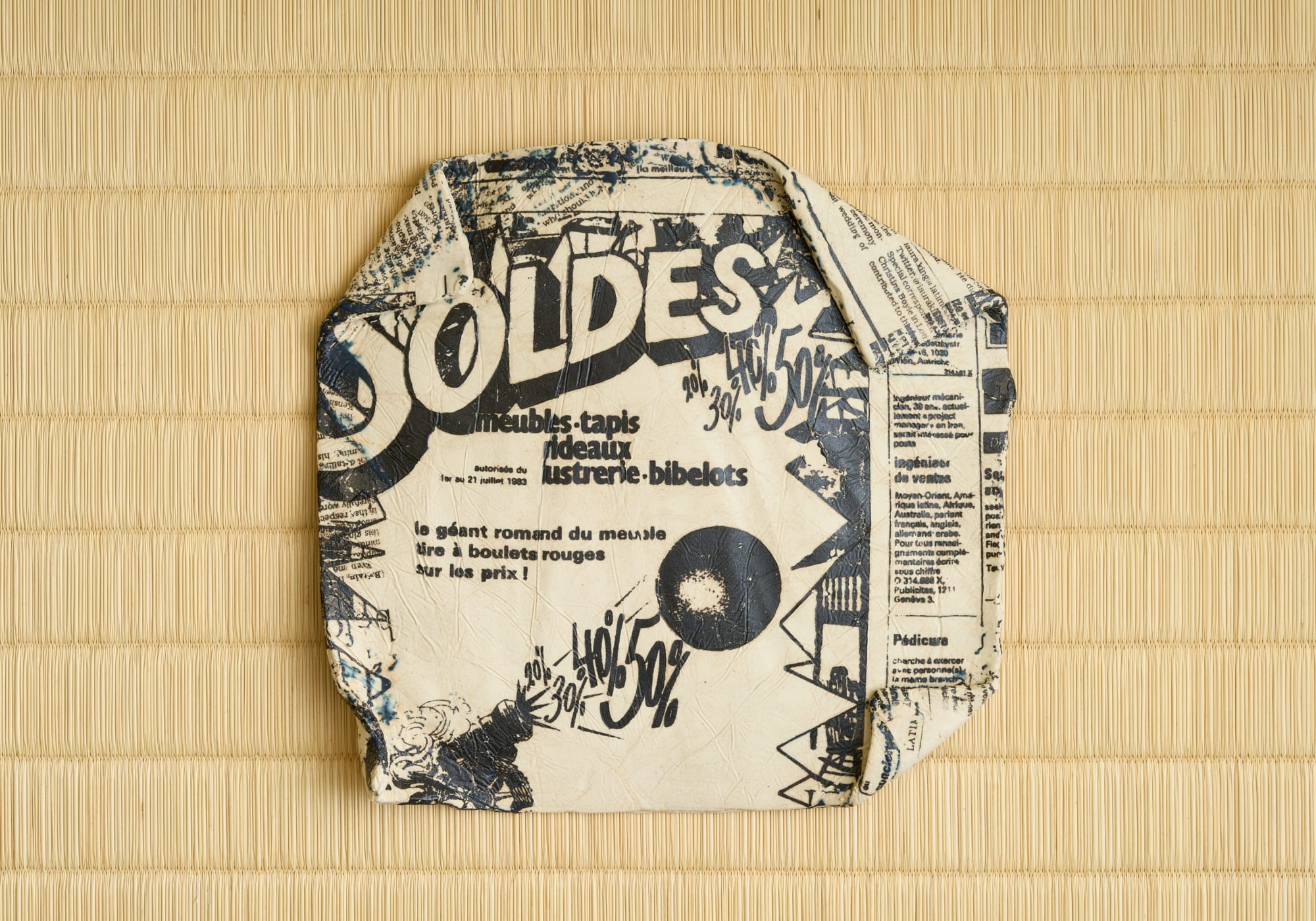 Diti Bora 2024, 印刷したセラミック/ Silkscreen on Ceramic H3 × W24.2 × D23.2 cm