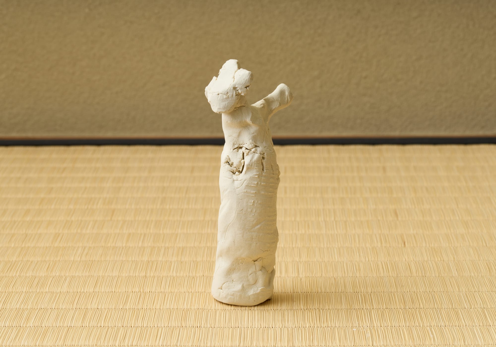 Jiwoong Jeon 2024, セラミック/ Ceramic H16 × W6 × D4 cm