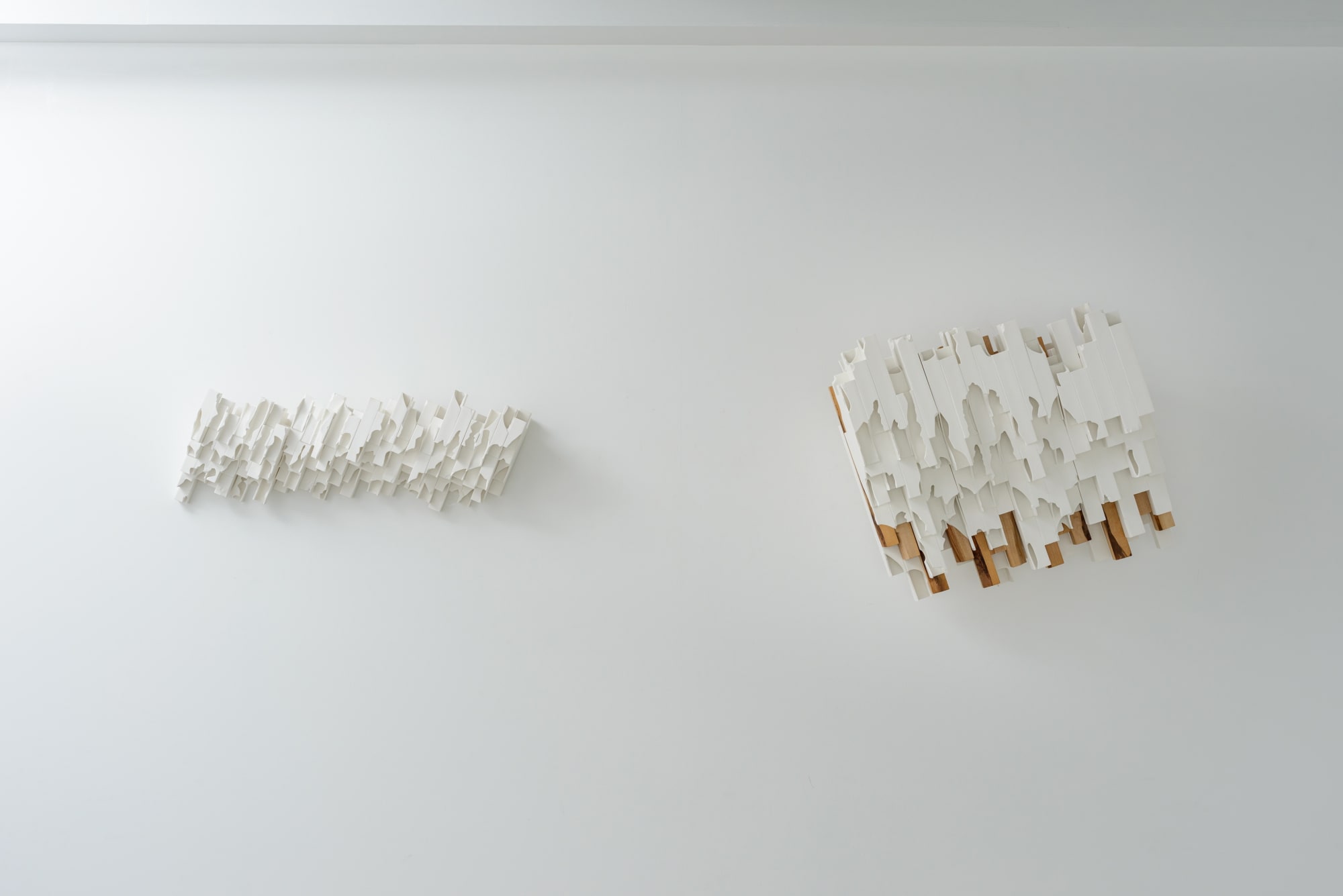 グループ展: 白