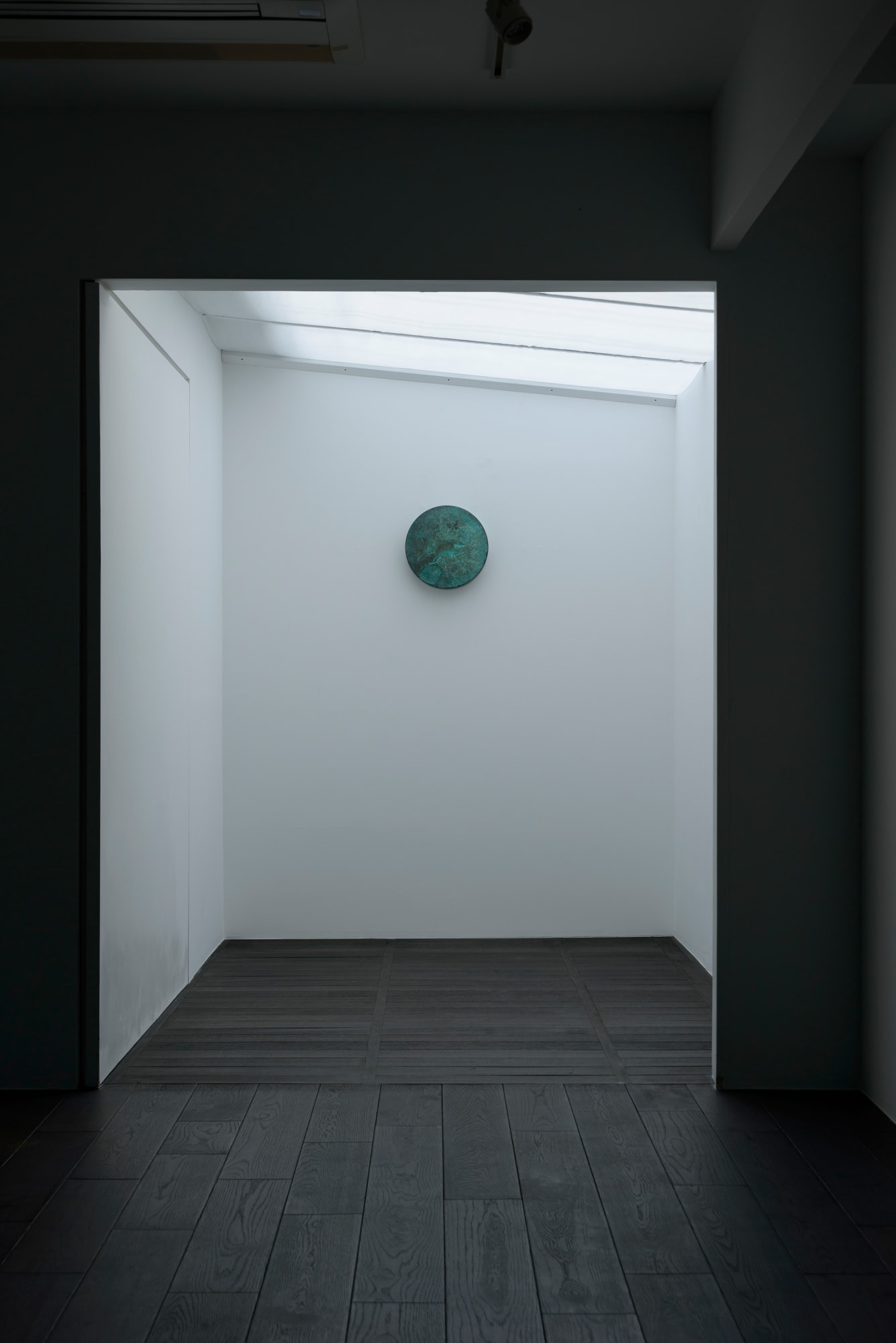 金属の平面表現：畠山 耕治、留守 玲 、水代 達史、上田 剛