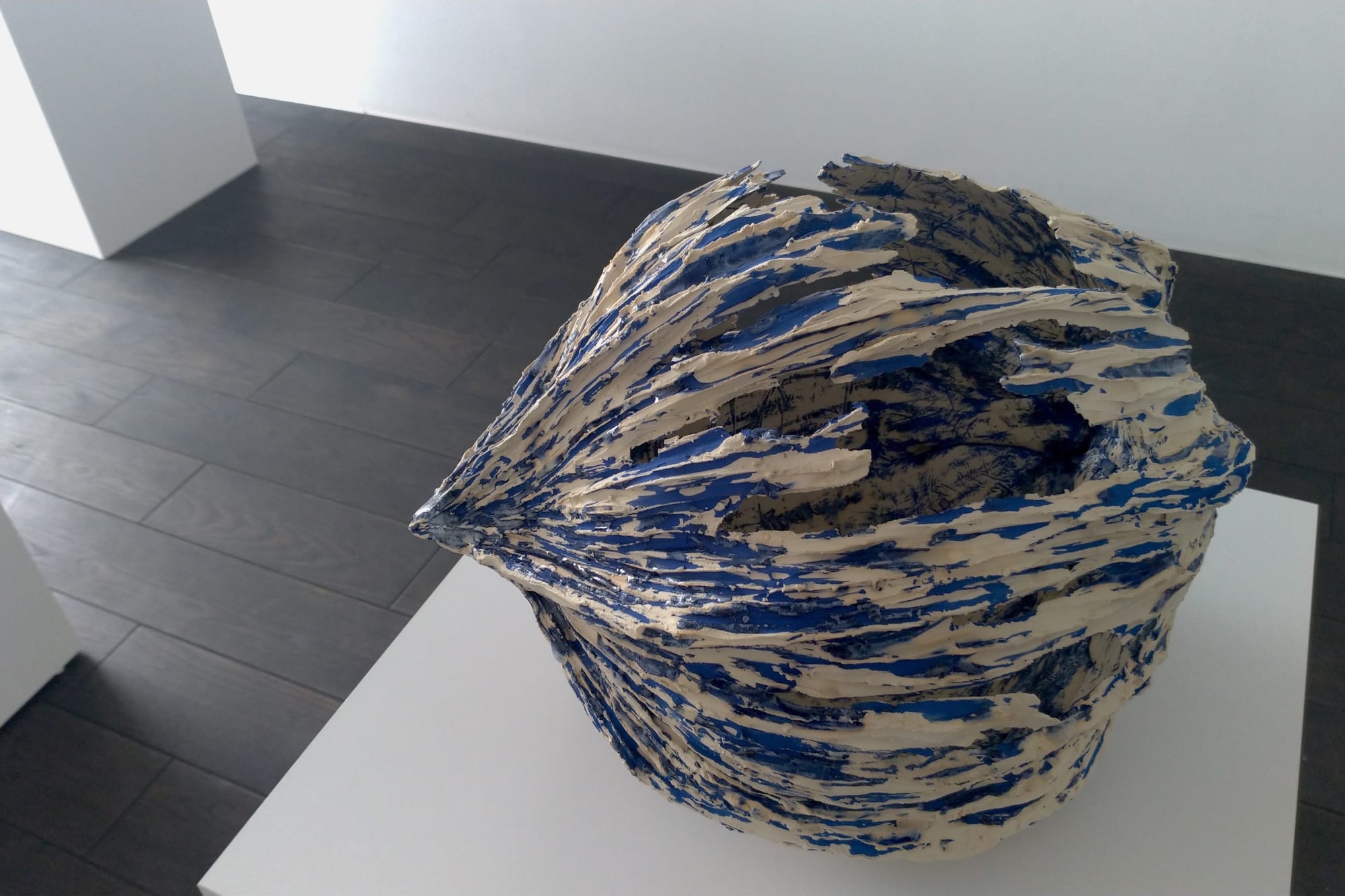 橋本満智子：青．時の重なり