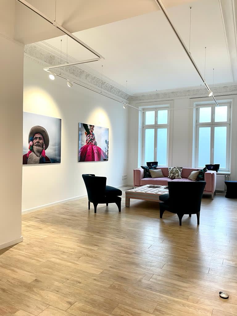 ATOWLA & URIEL MONTÚFAR