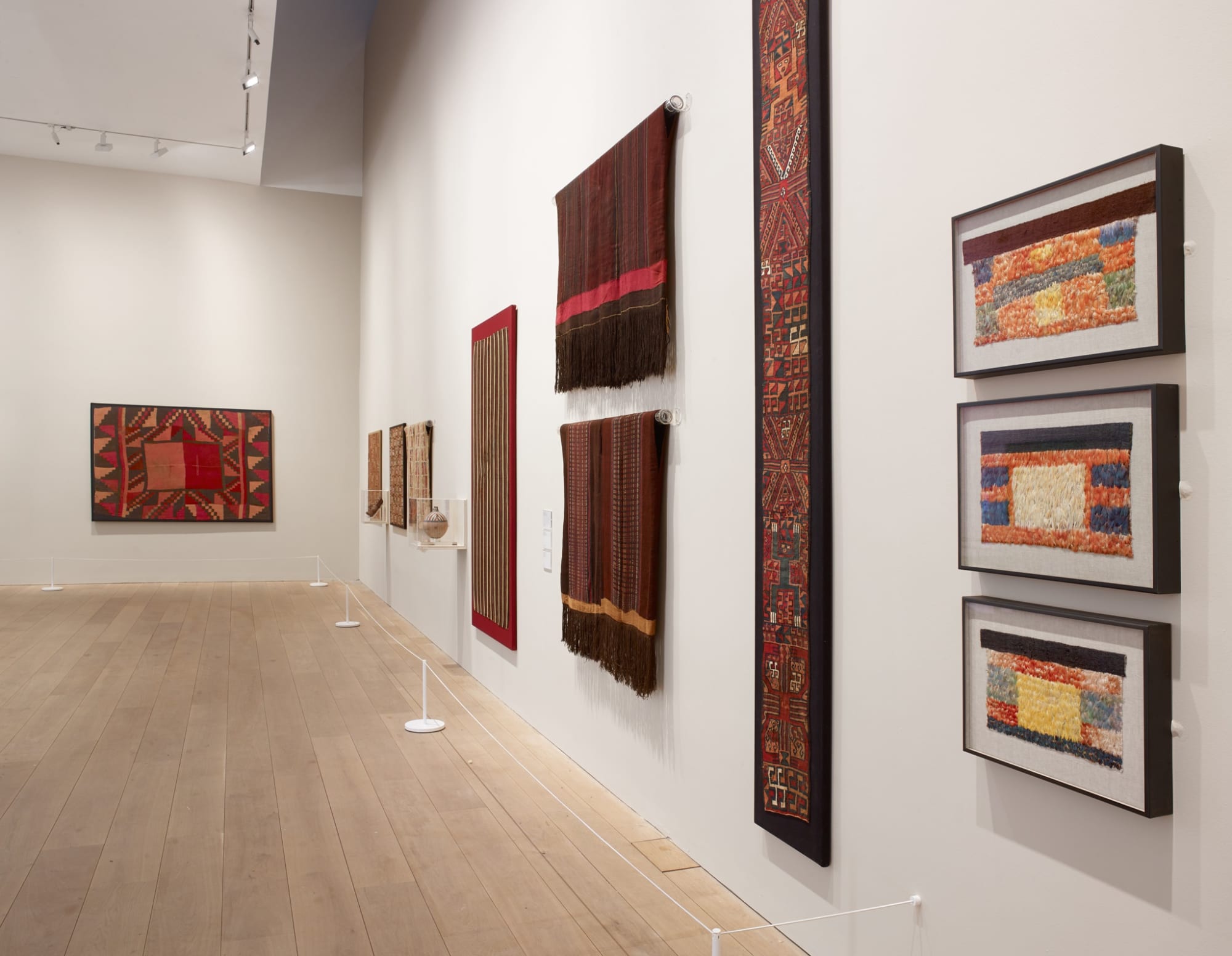 Ancient Textiles from the Andes / Whitworth Art Gallery Museum