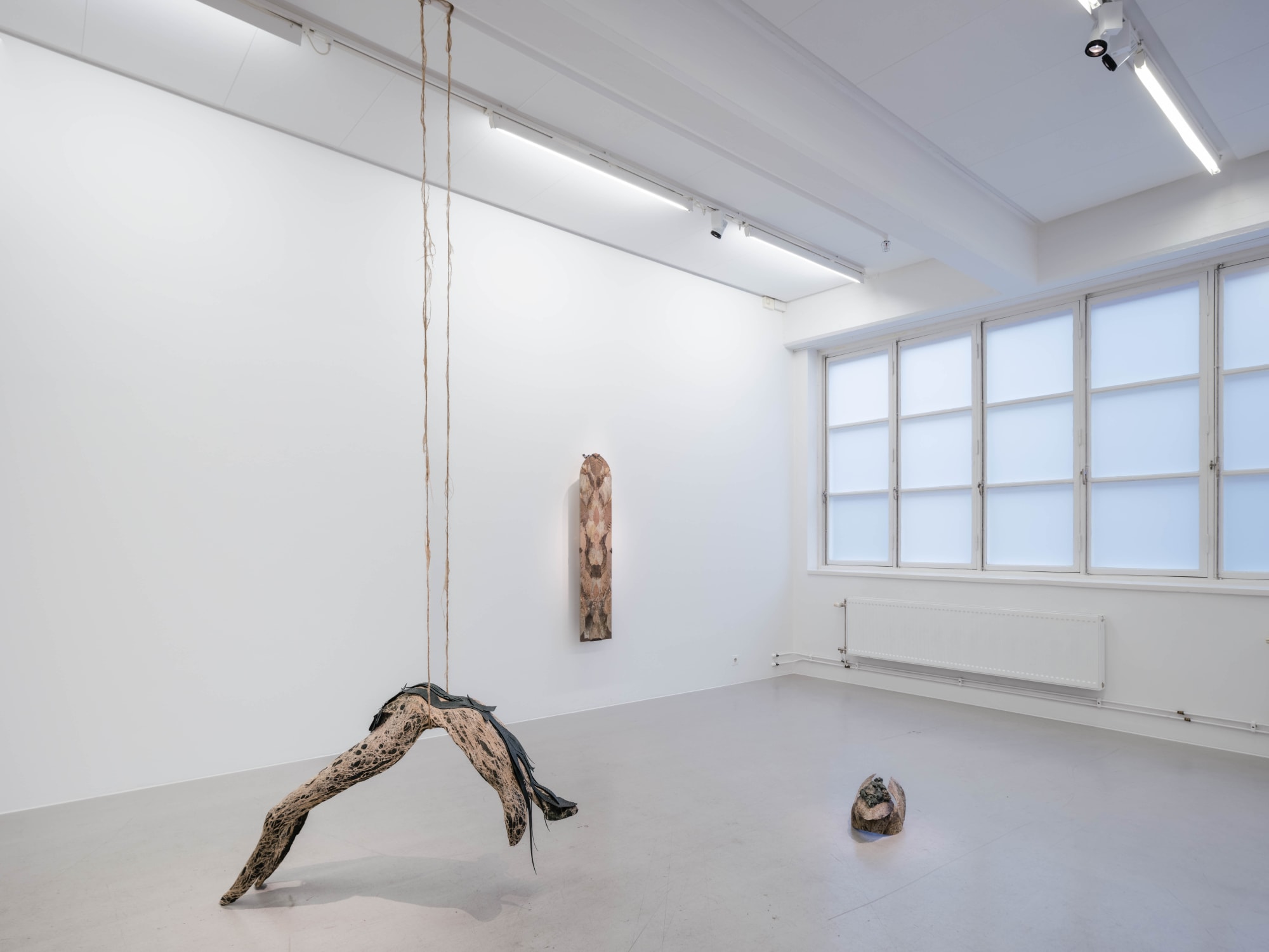 Installation view, Dit-Cilinn, Murmur, 2023, Cecilia Hillström Gallery. Photo: Jean-Baptiste Béranger