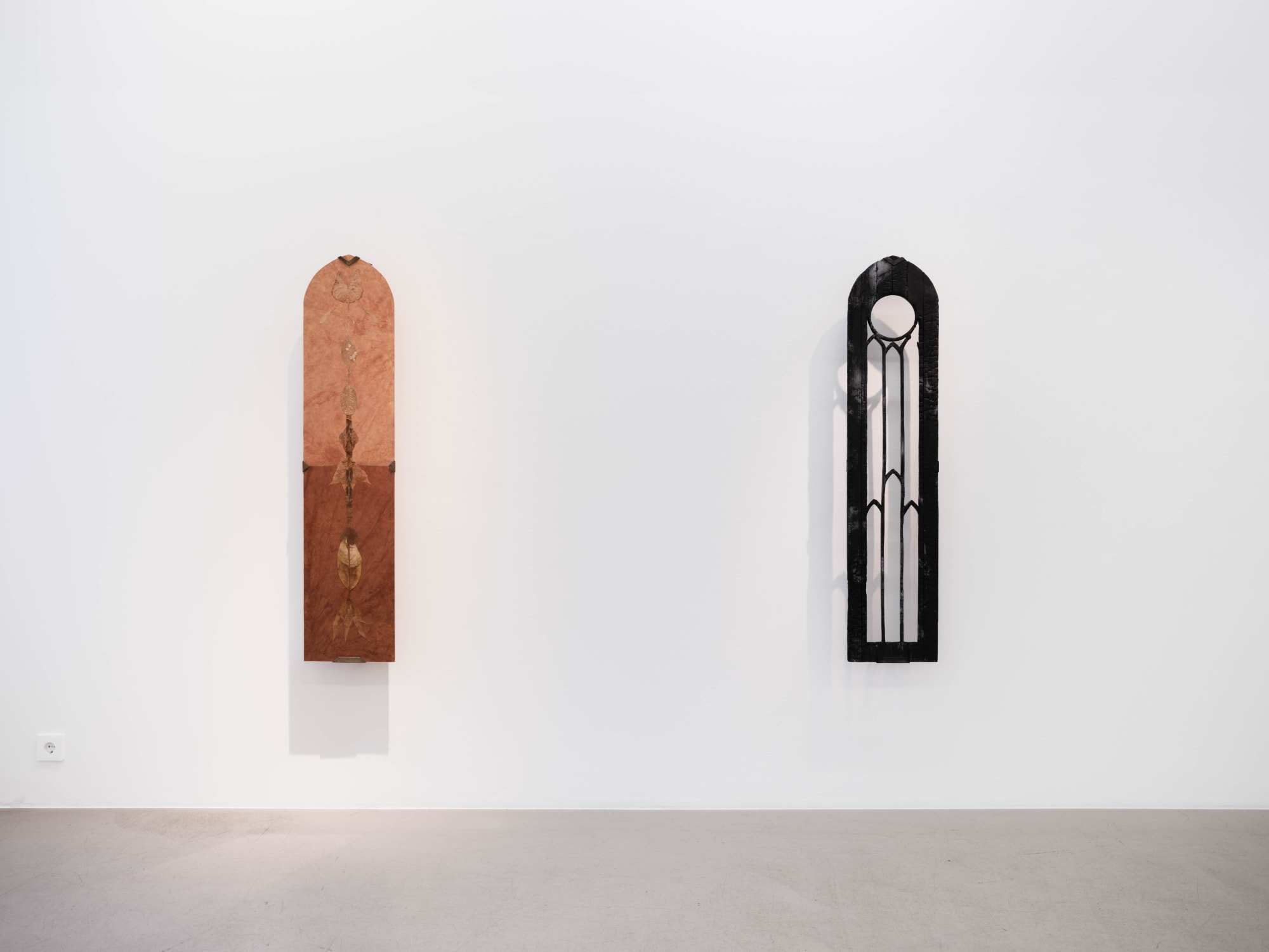 Installation view, Dit-Cilinn, Murmur, 2023, Cecilia Hillström Gallery. Photo: Jean-Baptiste Béranger