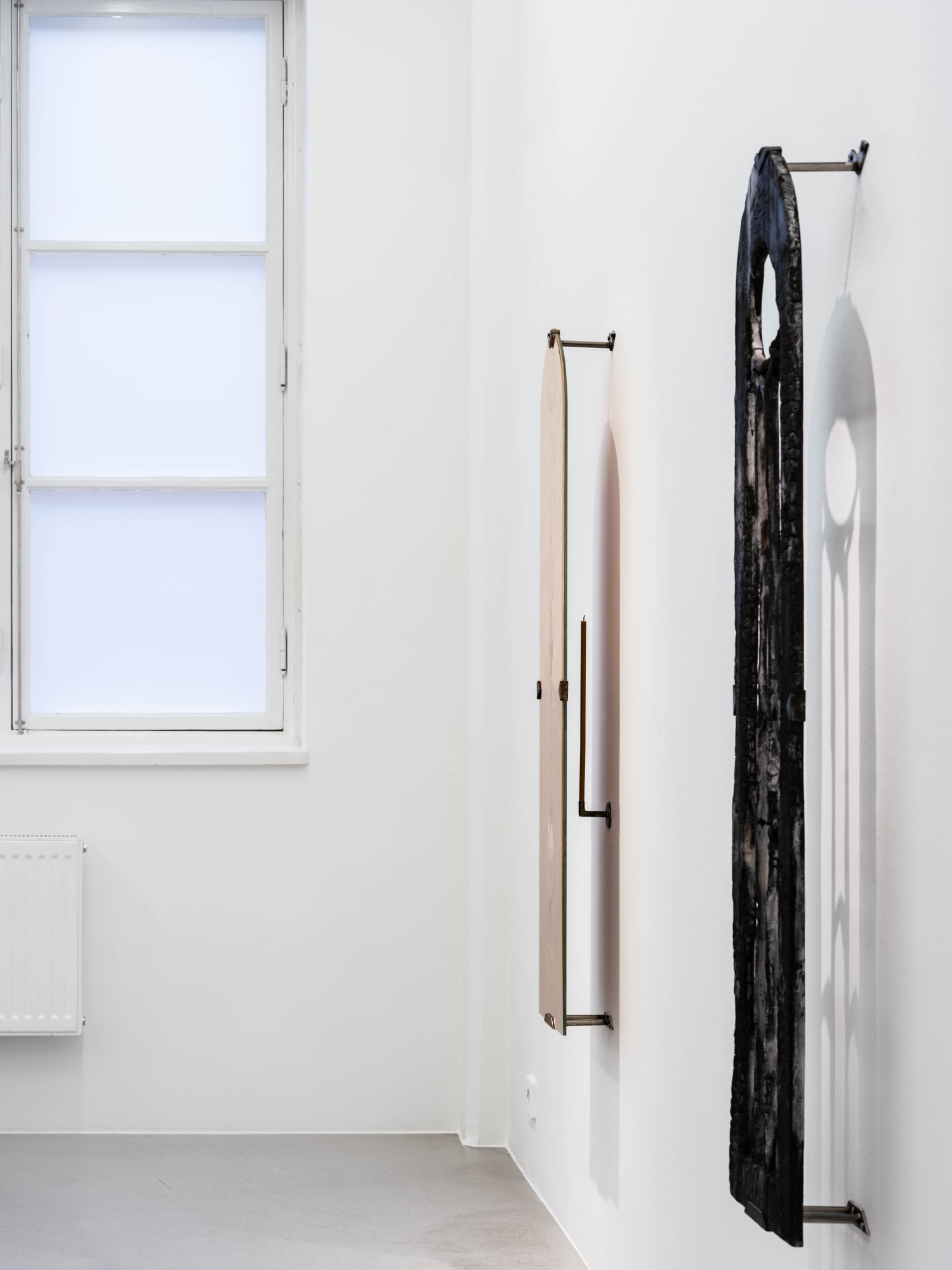 Installation view, Dit-Cilinn, Murmur, 2023, Cecilia Hillström Gallery. Photo: Jean-Baptiste Béranger