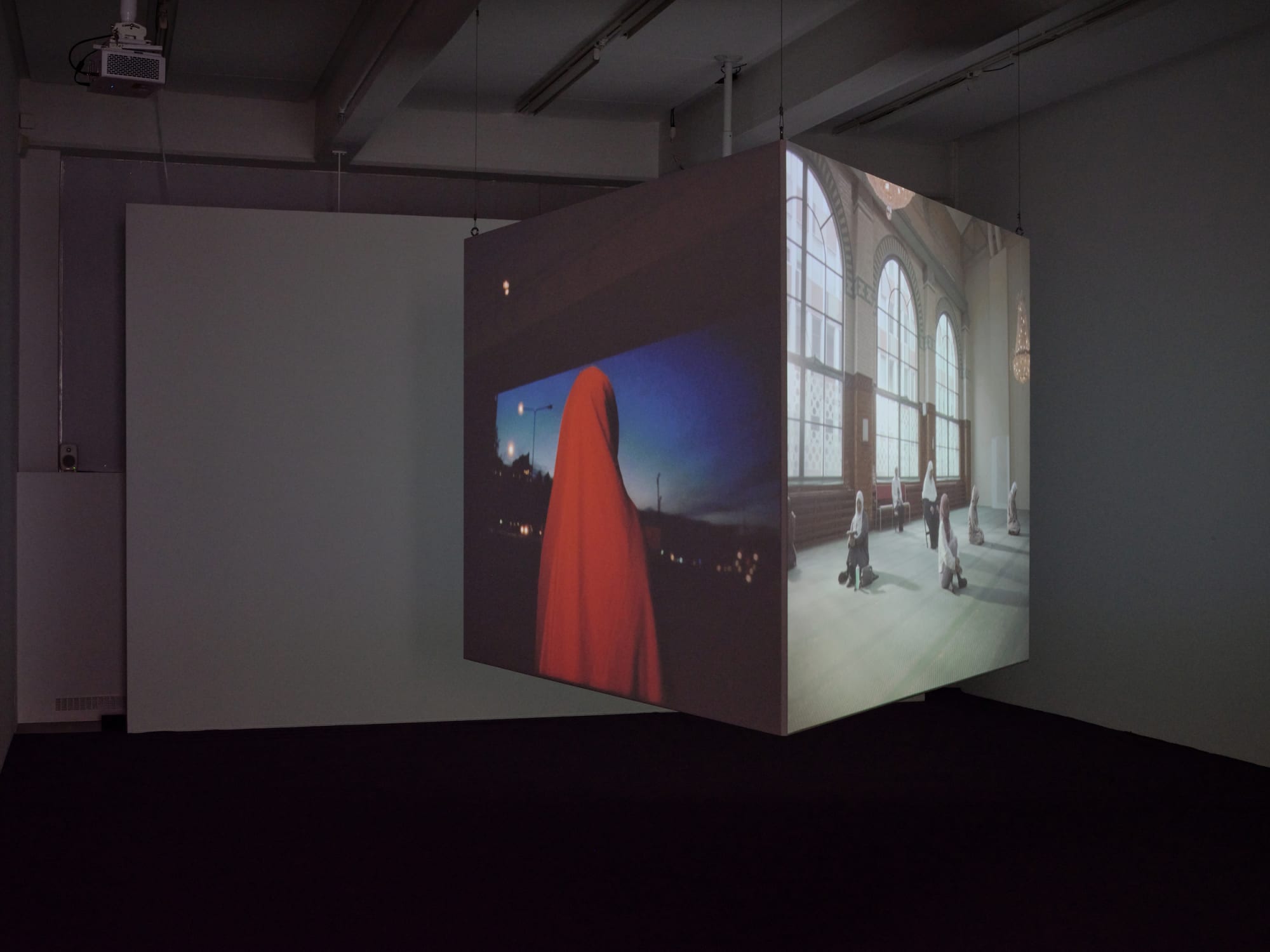 Installation view, Salad Hilowle, När morgonstjärnan brinner, 2025, Cecilia Hillström Gallery. Photo: Jean-Baptiste Béranger.