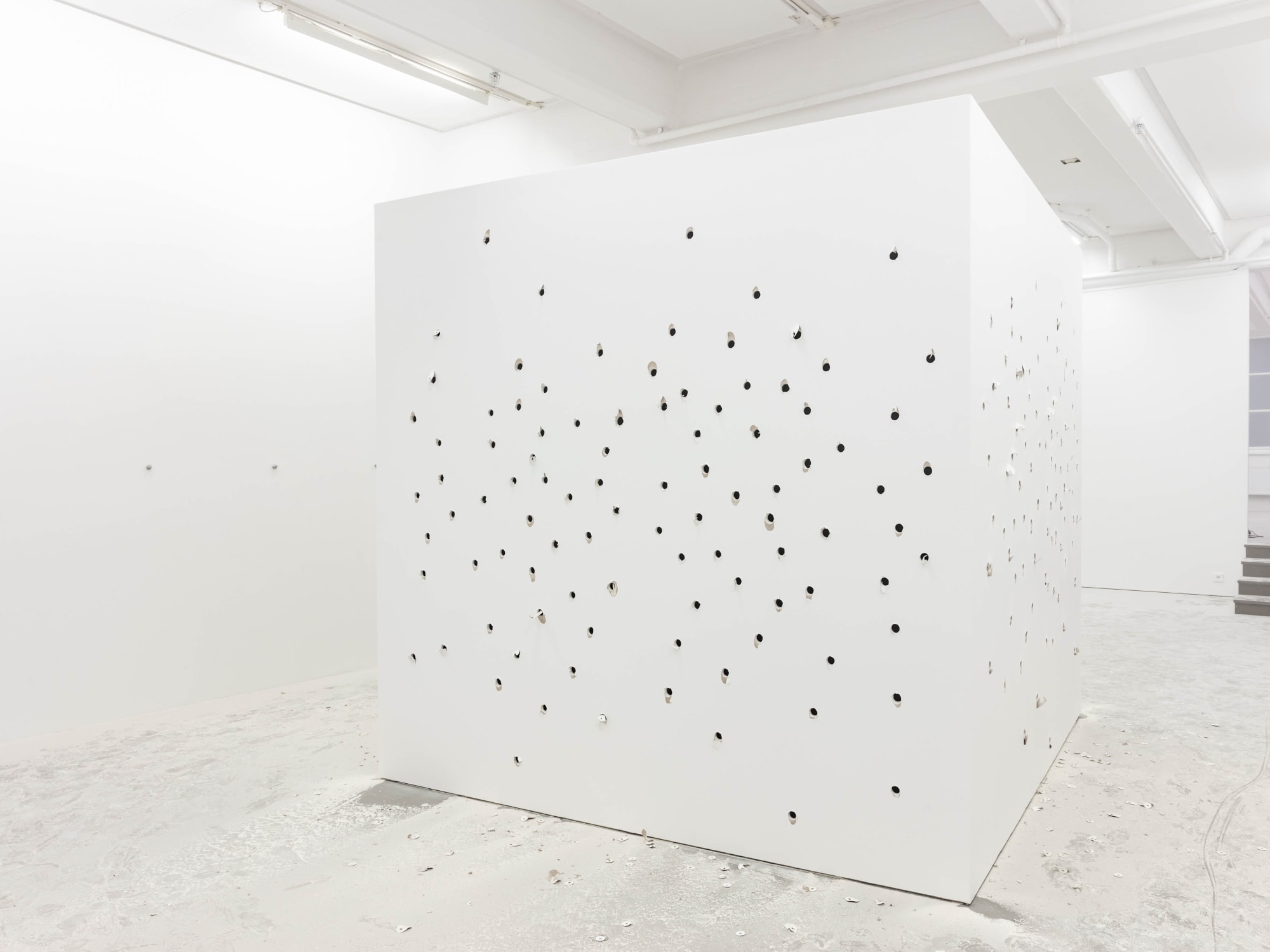 Installation view and performance, Kristina Matousch, You Take My Breath Away, 2020, Cecilia Hillström Gallery. Photo: Jean-Baptiste Béranger