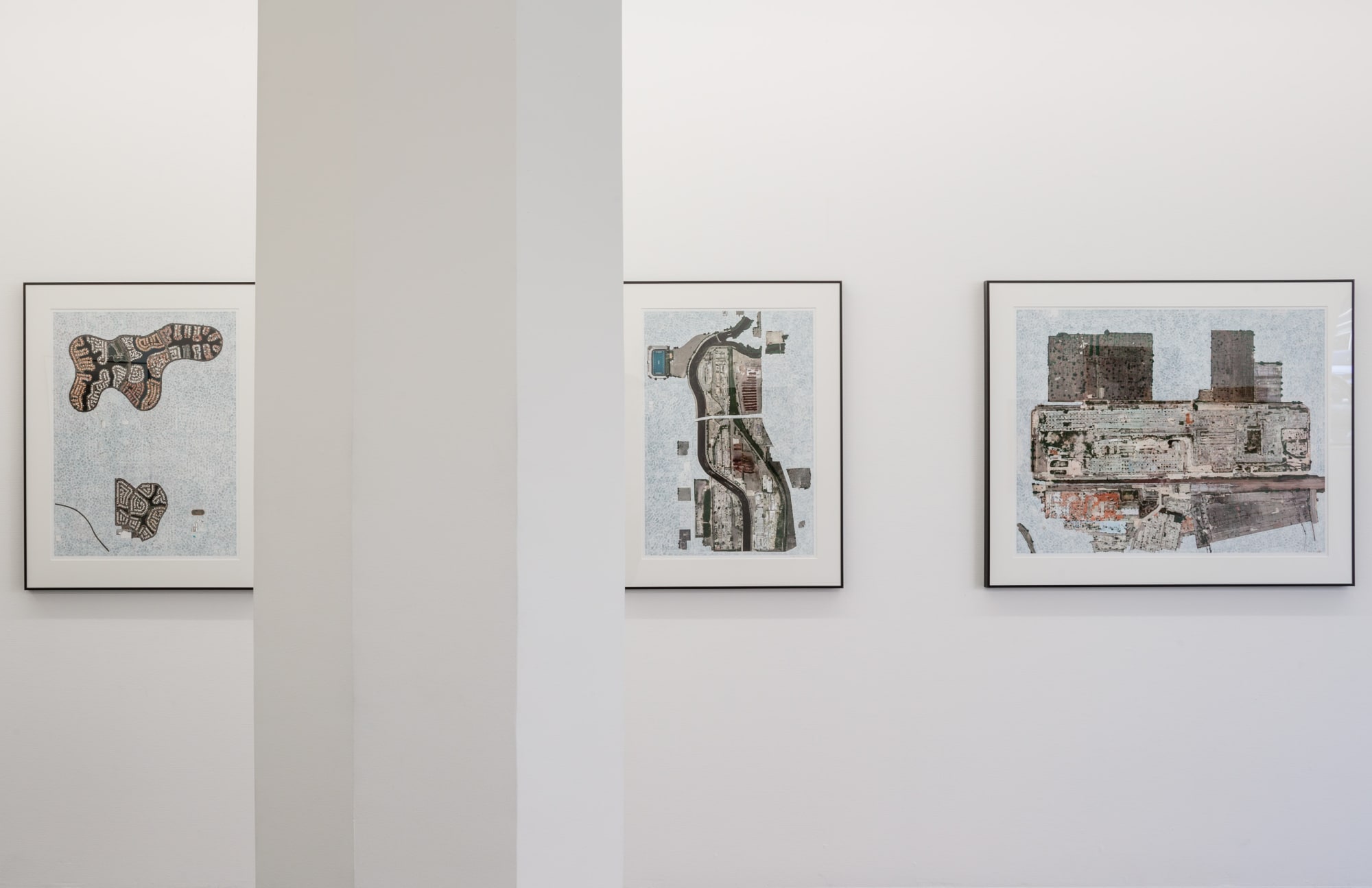 Installation view, Clay Ketter, Scope, Not Scape, 2014, Cecilia Hillström Gallery. Photo: Jean-Baptiste Béranger