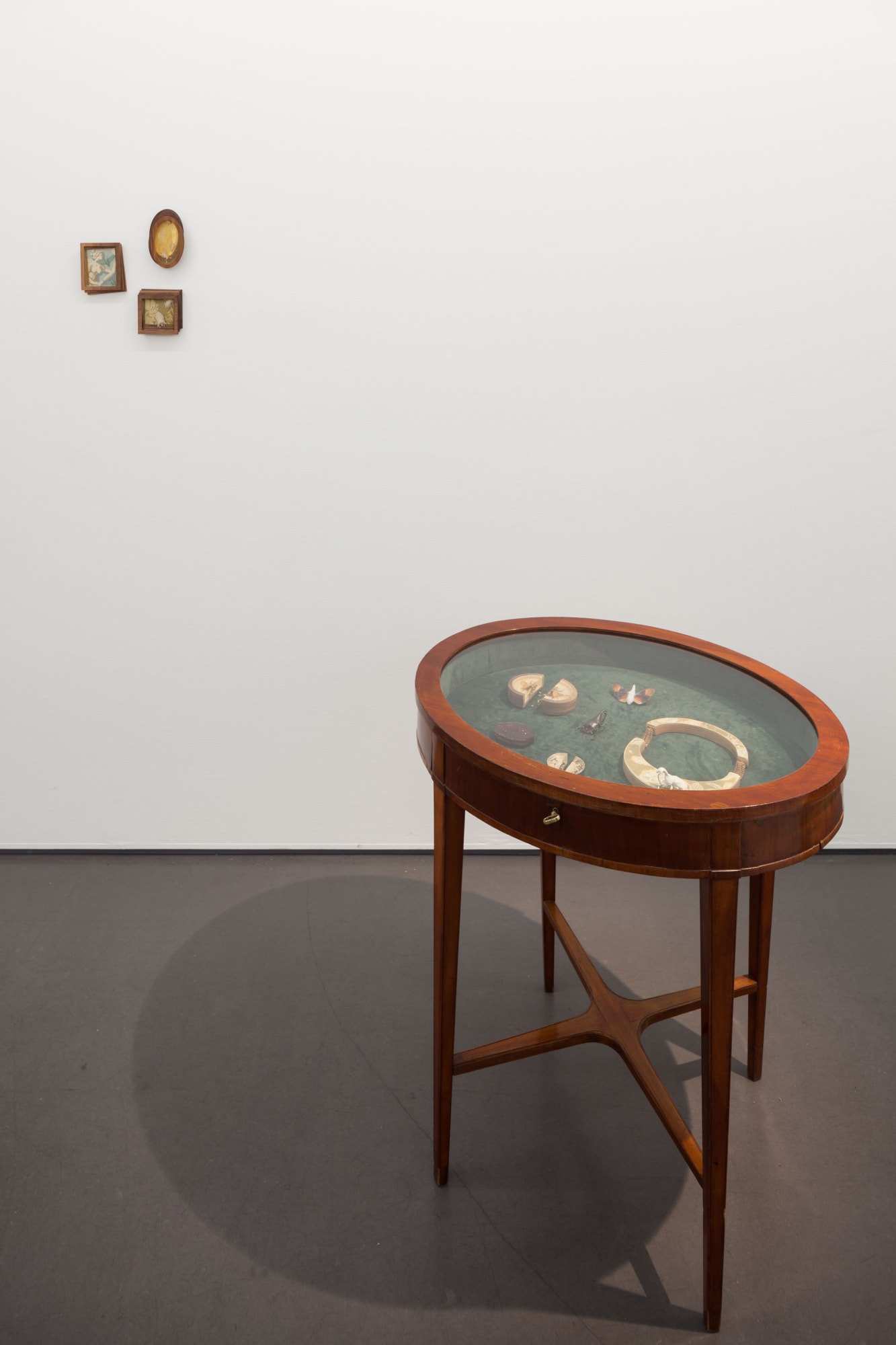 Installation view, Presence of the Past, 2012, art jewellery by Märta Mattsson. Photo: Jean-Baptiste Béranger