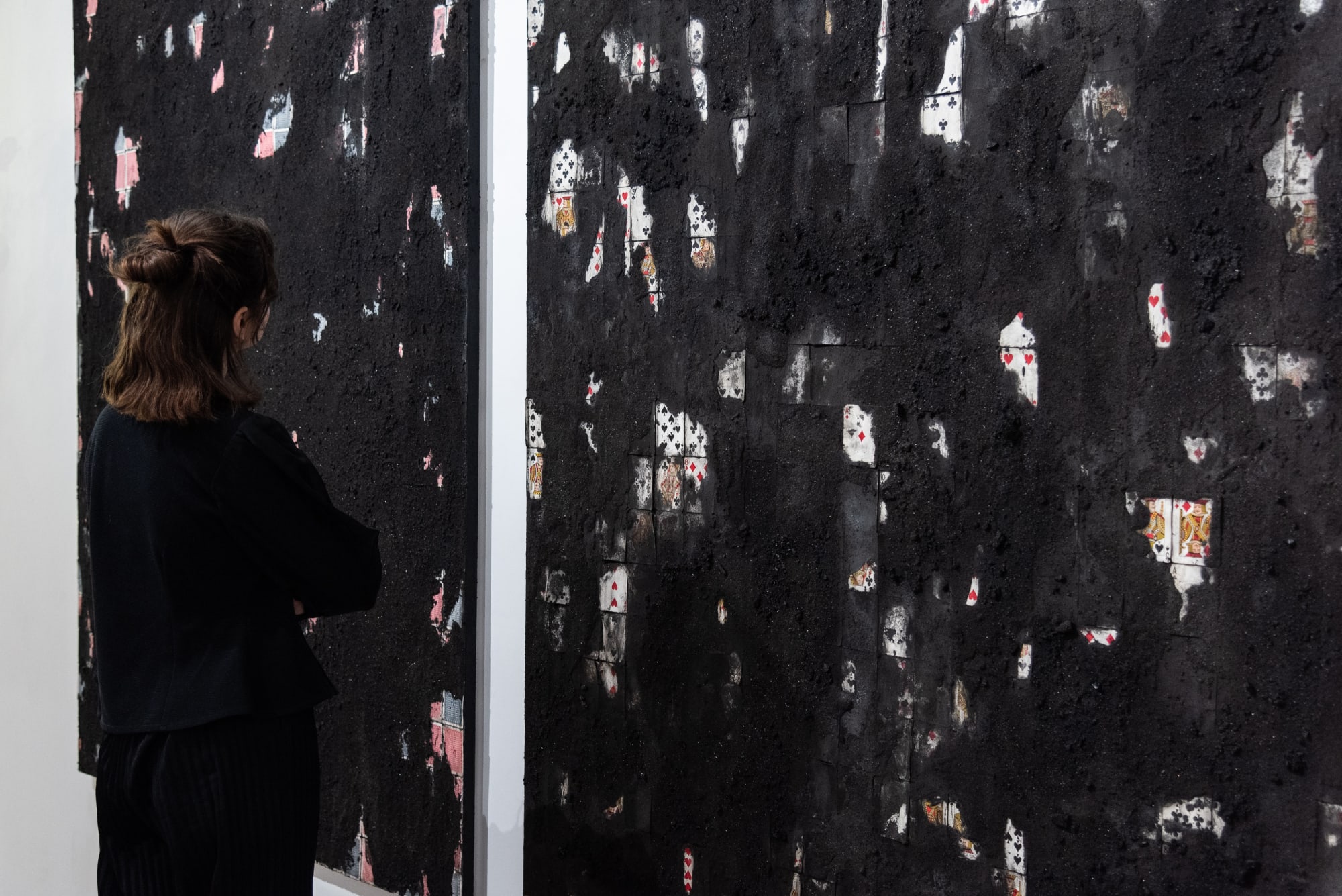 View of "Hasard", a diptych by Mouhcine Rahaoui's. AFIKARIS Gallery. Studio Vanssay