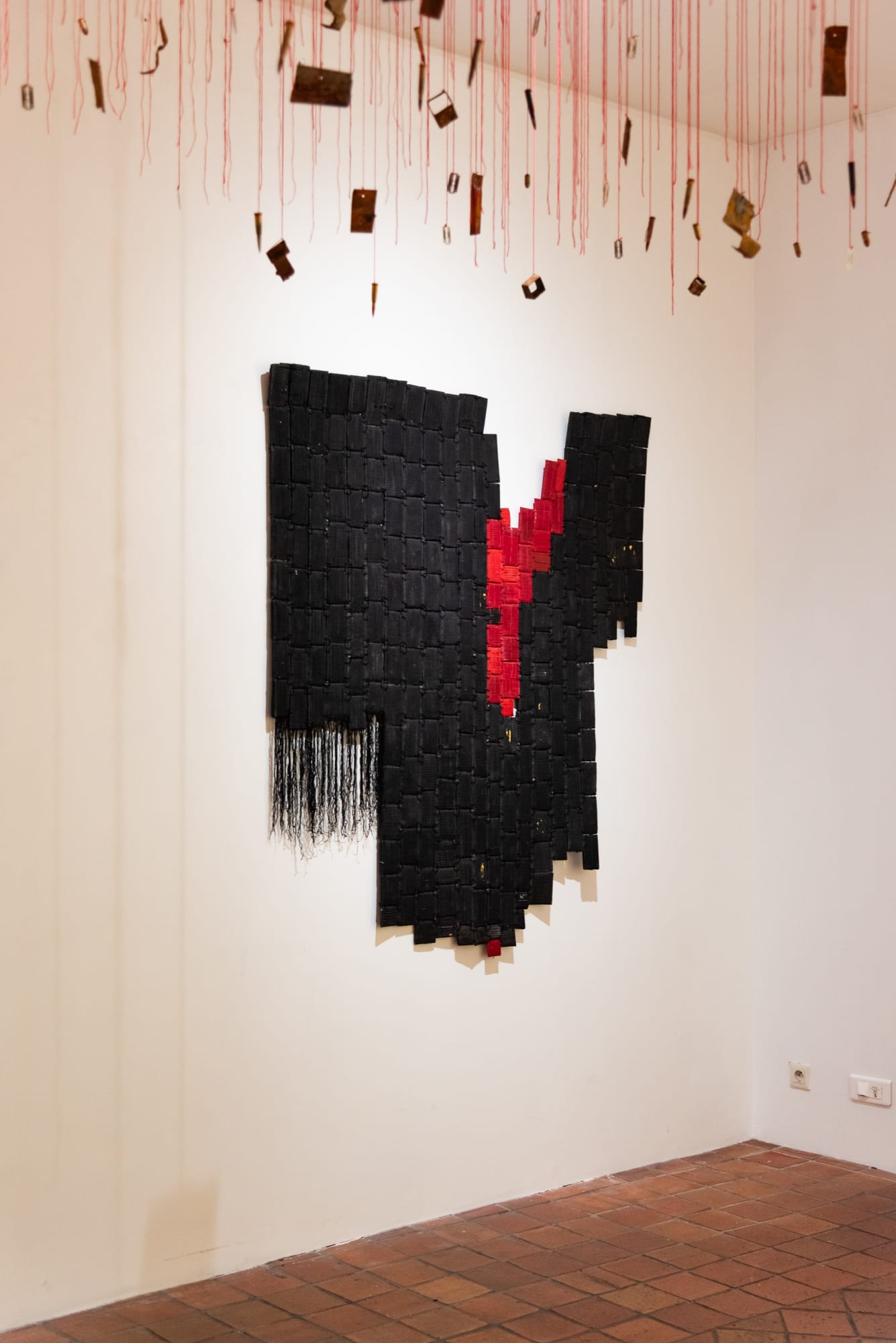 Installation by Ange Dakouo at AFIKARIS Gallery Paris. Shot by Studio Vanssay