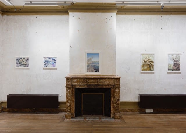 Raphaëlle Peria - vue de l'exposition "Que reste-t-il", Villa Pérochon (Niort), 2021. Courtesy Galerie Papillon © Claire Dom