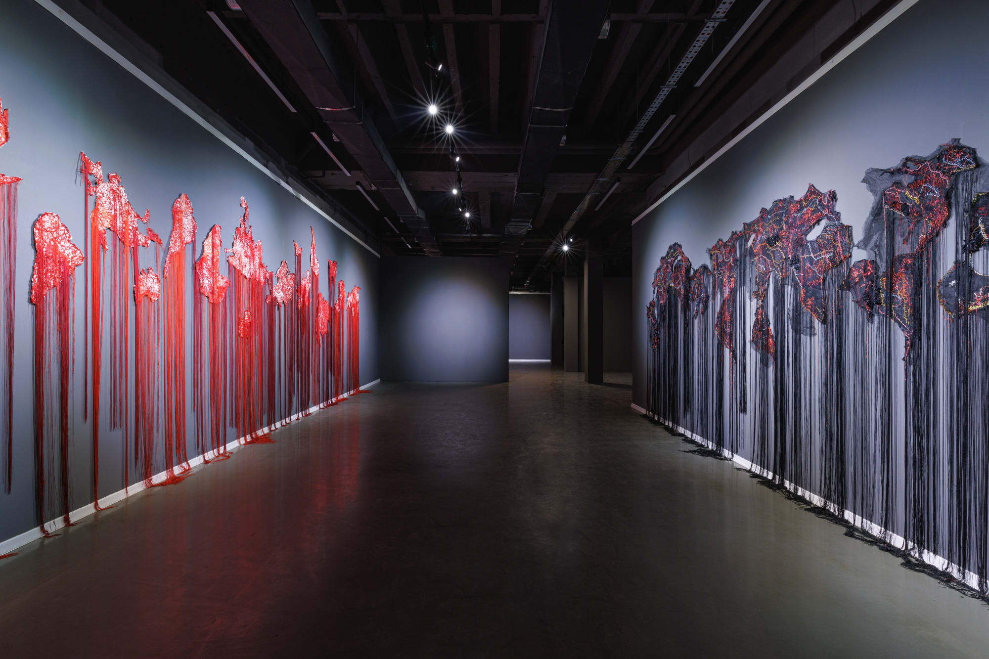 Brankica Zilovic, vue de l'exposition "Drifting Worlds", 2024. Solo Show, Museum of Belgrade City. © Marijana Jankovic