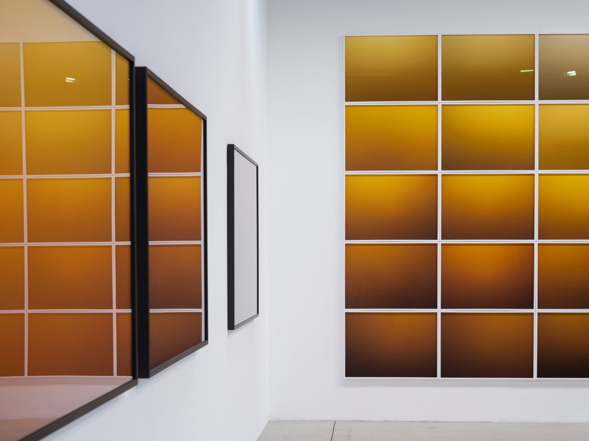 Vue d'exposition, La Couleur de l’eau, Frac Grand-Large, Dunkerque 2021.