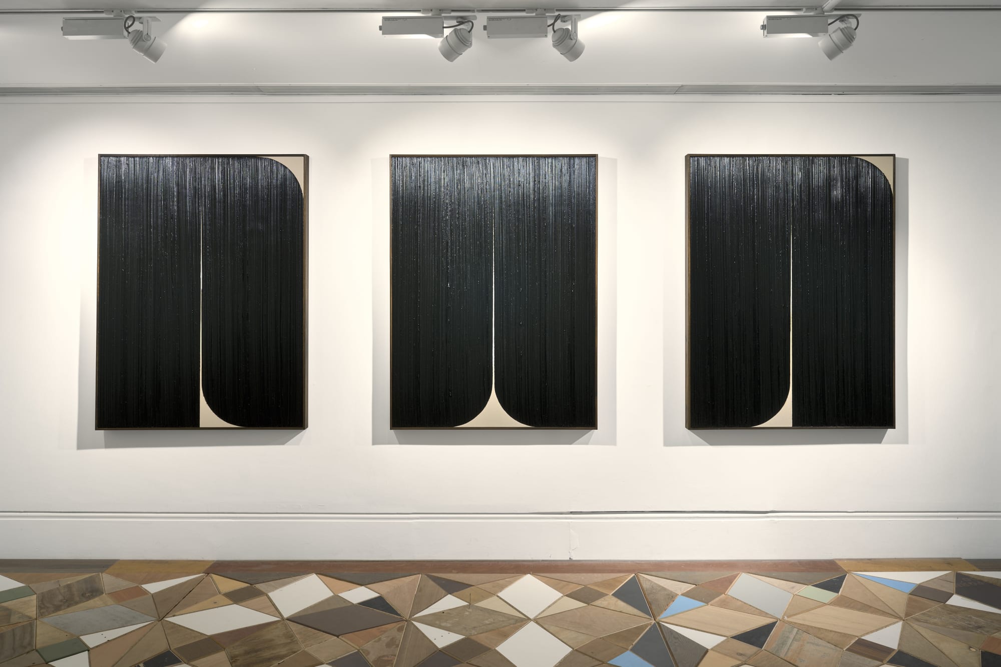 Johnny Abrahams / Lucienne O'Mara: Push / Pull