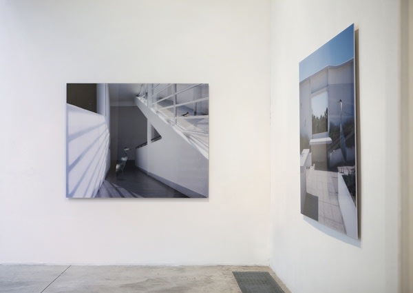 KAREN KNORR | TRANSMIGRATIONS : INDIA SONG ET VILLA SAVOYE