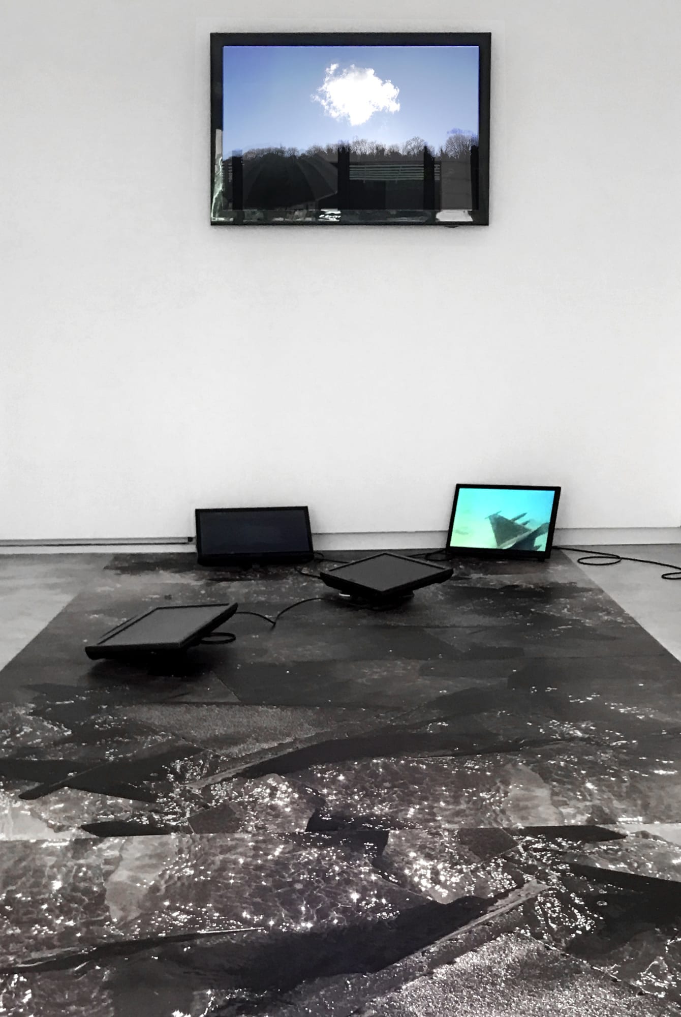 Marcel Dinahet - Epaves – Nuages