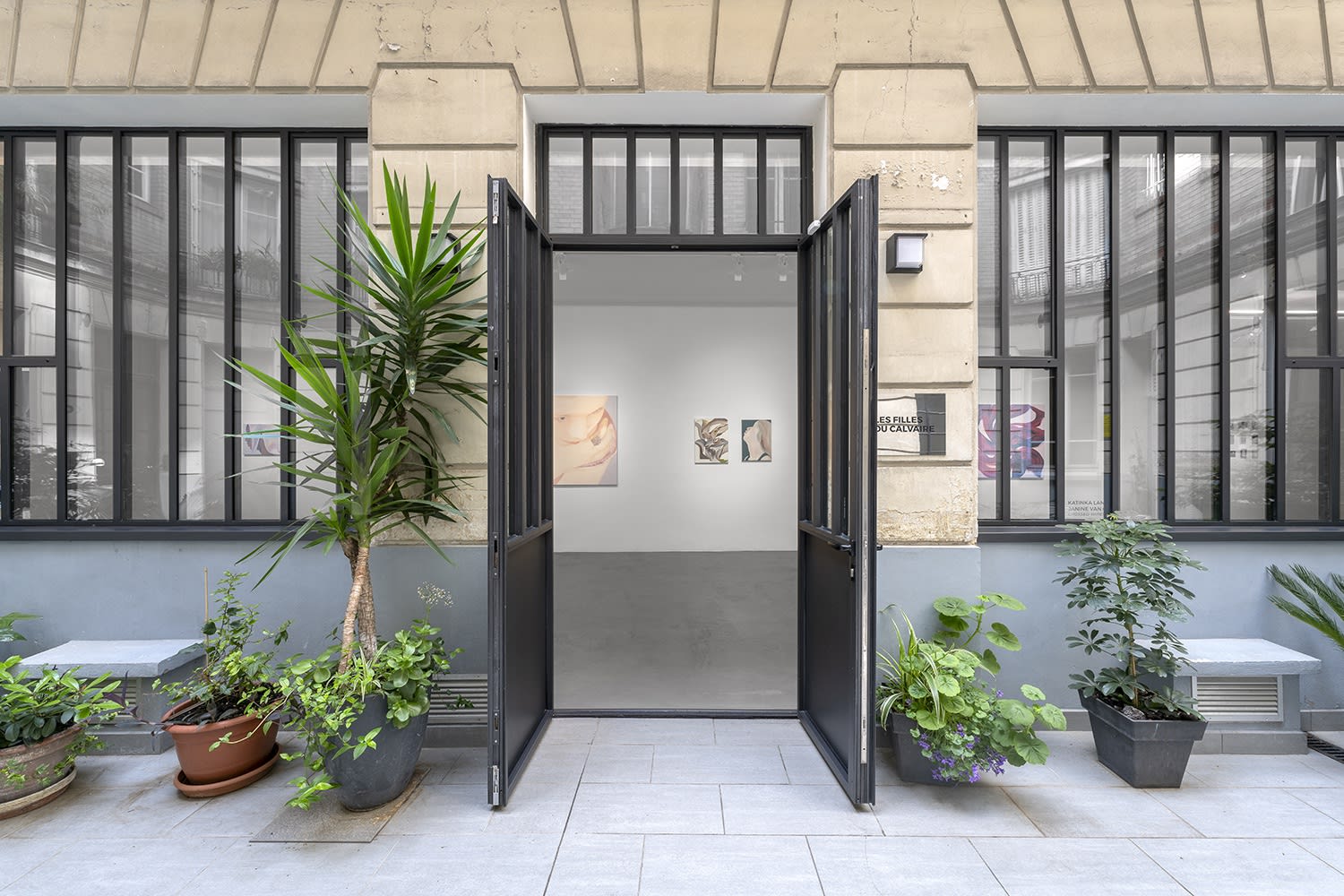 KATINKA LAMPE & JANINE VAN OENE | CROSSED WIRES