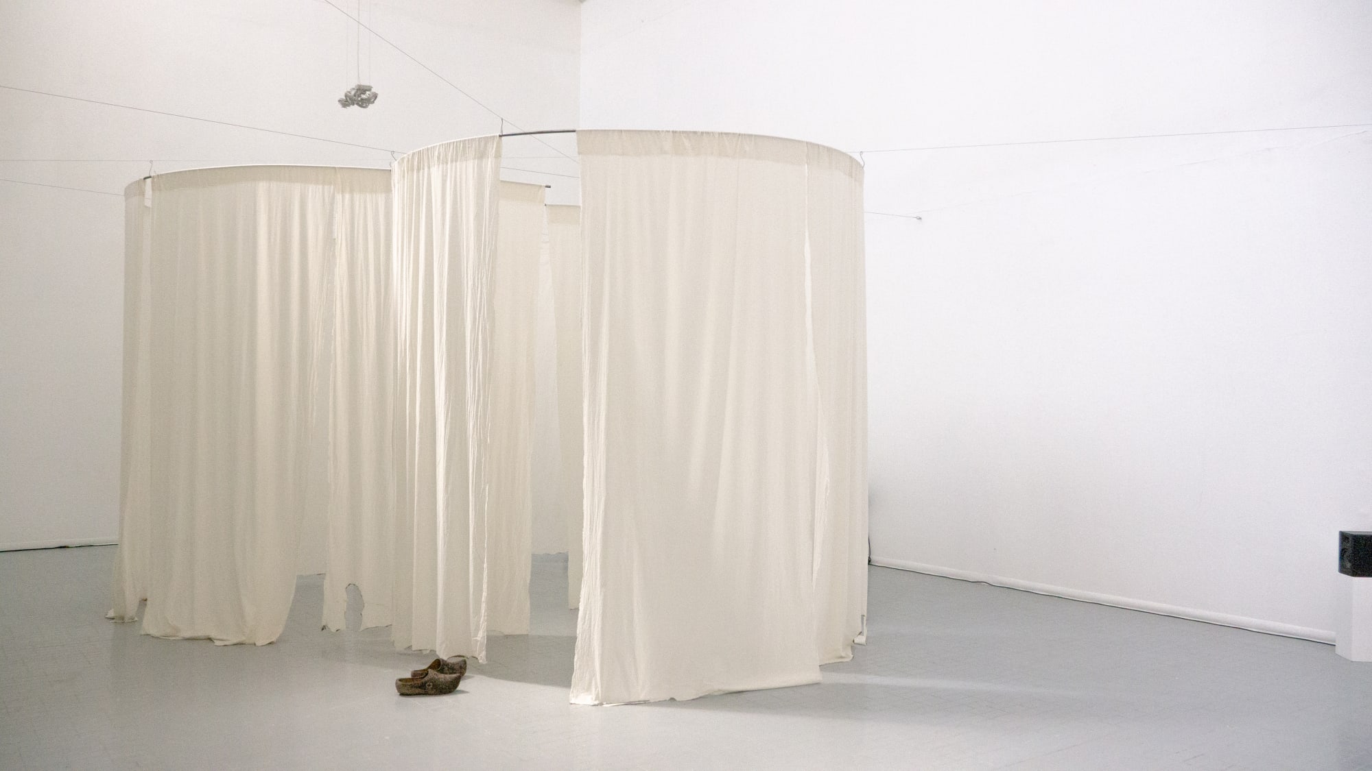 REFUGES - 3# DU PRIX UTOPI.E