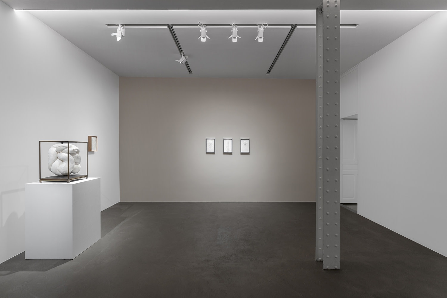 Kate MccGwire | GLITCH