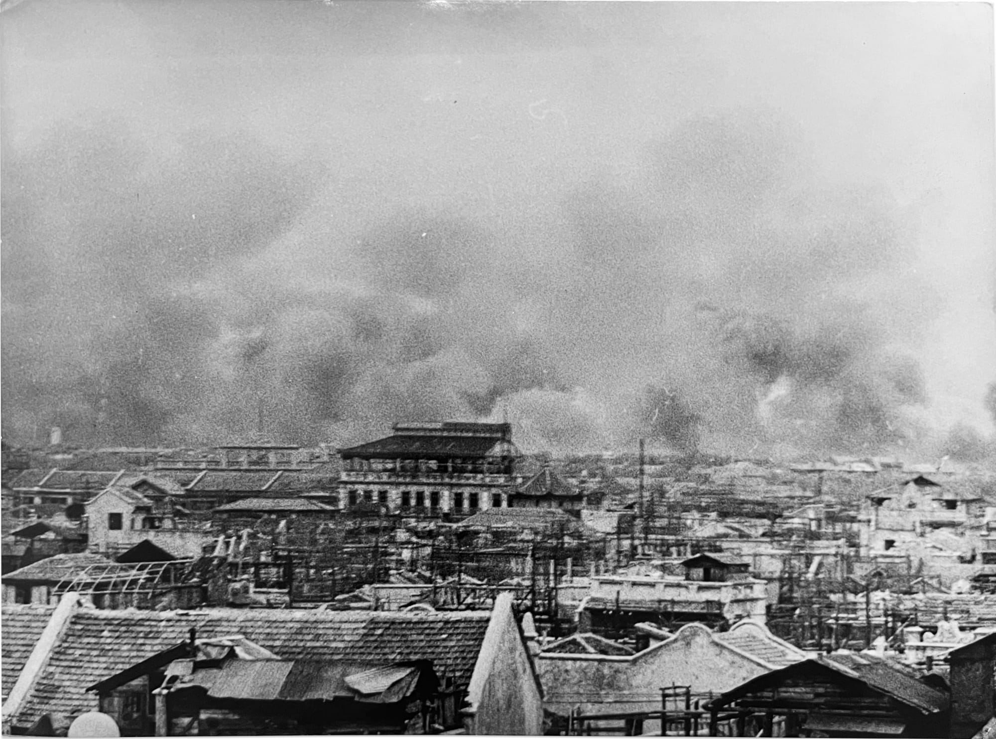 Robert Capa. Untitled. Vintage gelatin silver print, 18 x 24,2 cm