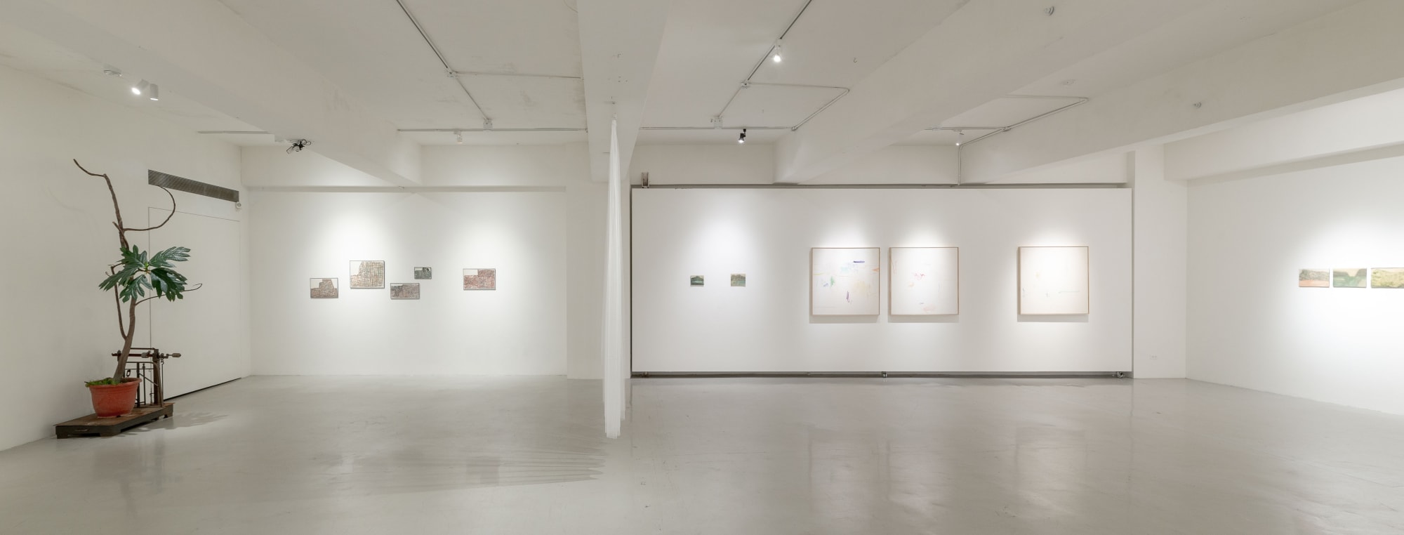 Claire Borde ＆ Valerie Novello：Whisper of the Shores