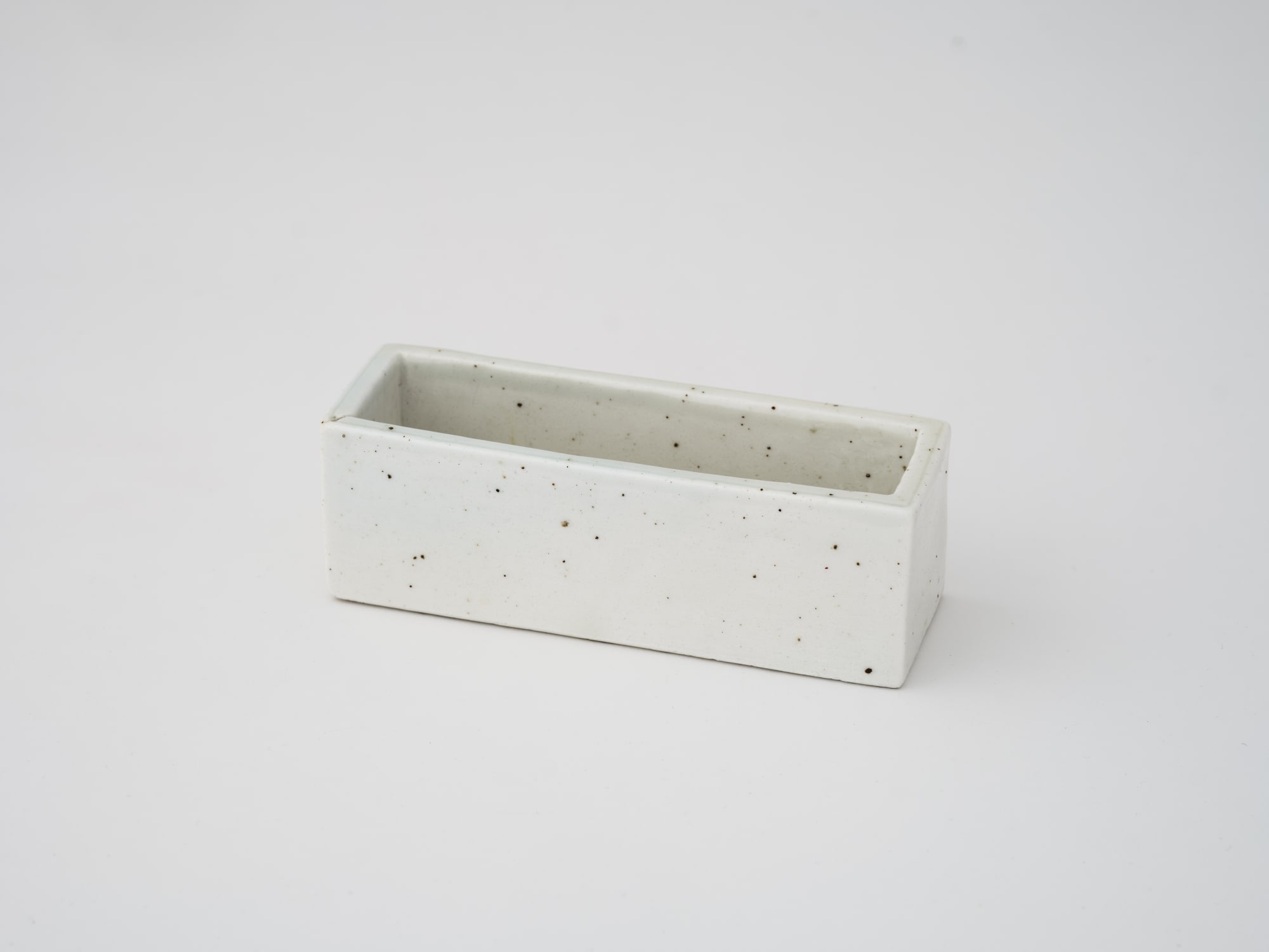 Kwon Dae Sup Rectangular Box, 1994 White Porcelain 18 x 6.2 x 6 cm 1,700 USD