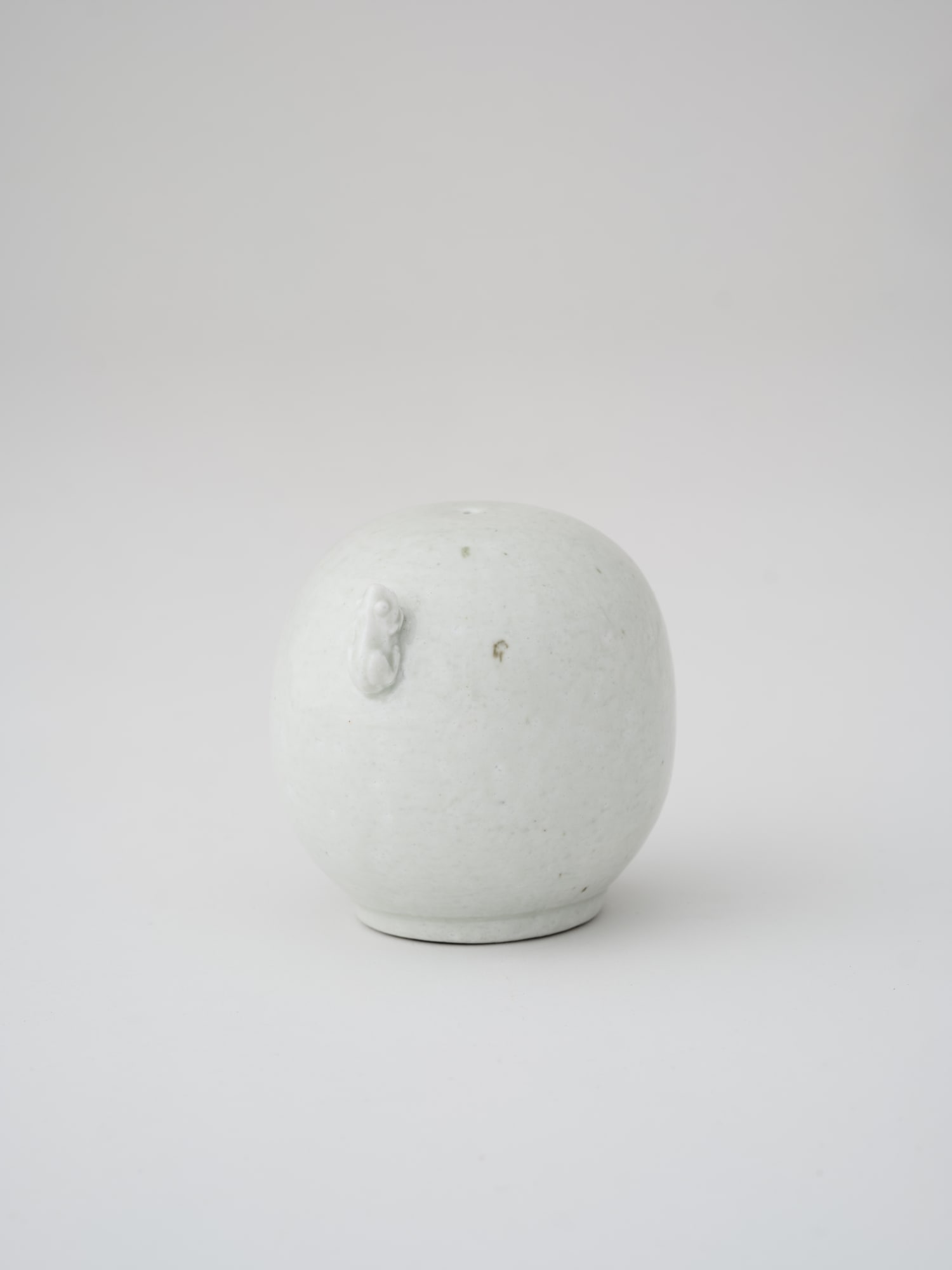 Kwon Dae Sup Knee Inkstone Water Dropper, 1994 White Porcelain 10 x 11 x 10 cm 2,000 USD