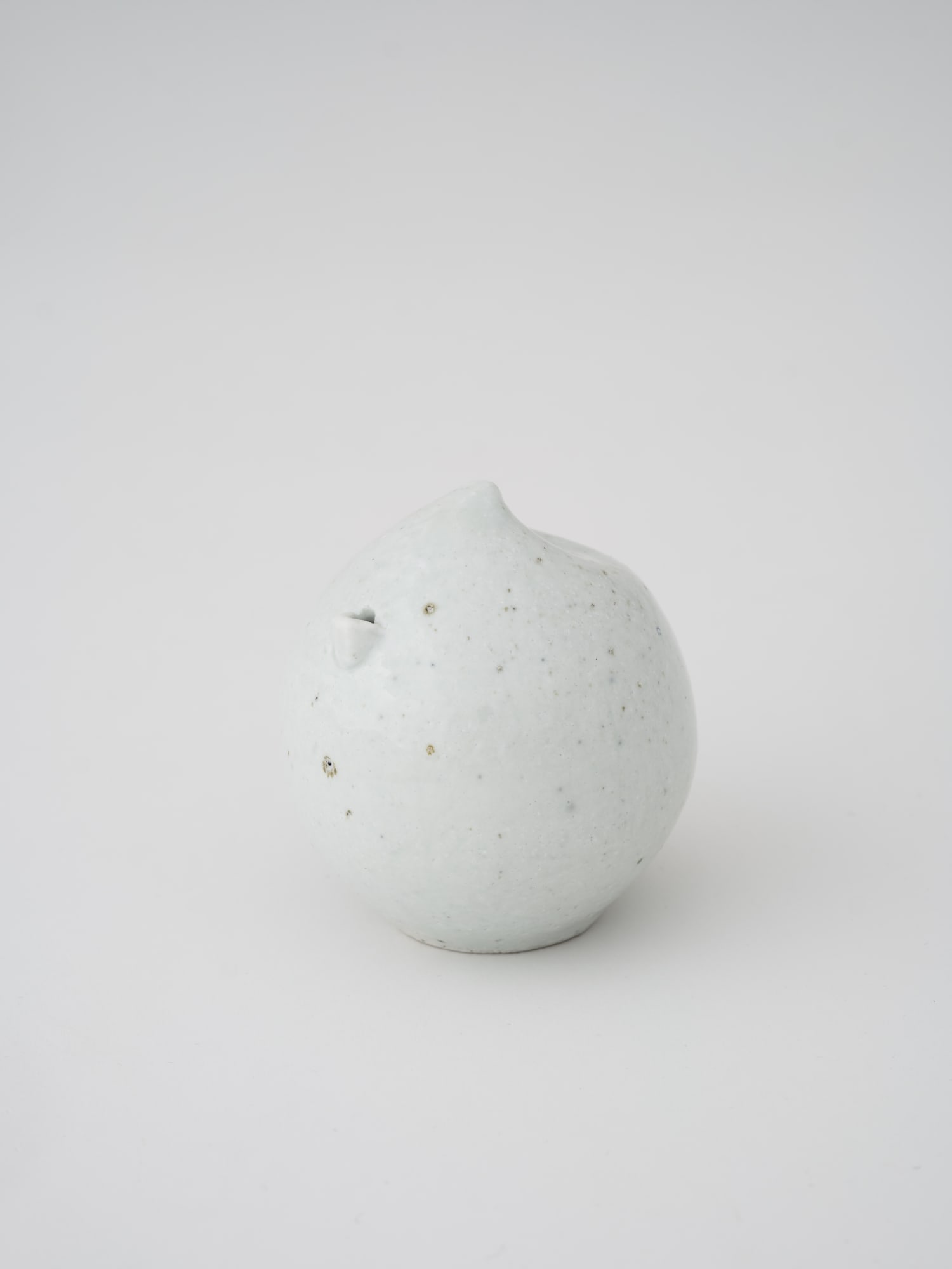 Kwon Dae Sup Peach Water Dropper, 1994 White Porcelain 9 x 9 x 10 cm 2,000 USD