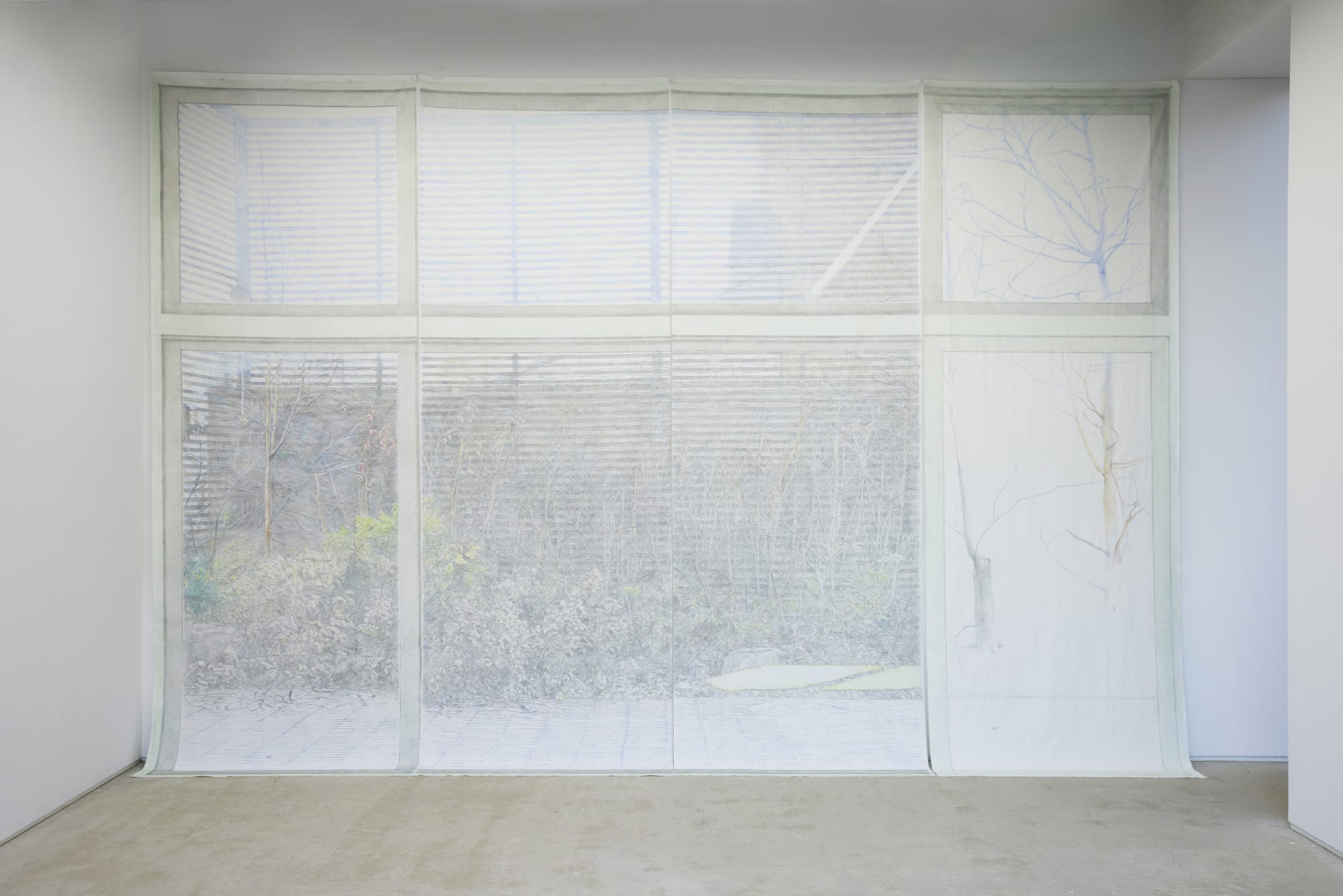 닮아가는 벽 Walls to become resembled, color pencil on oxford fabric, 360x495cm, 2022