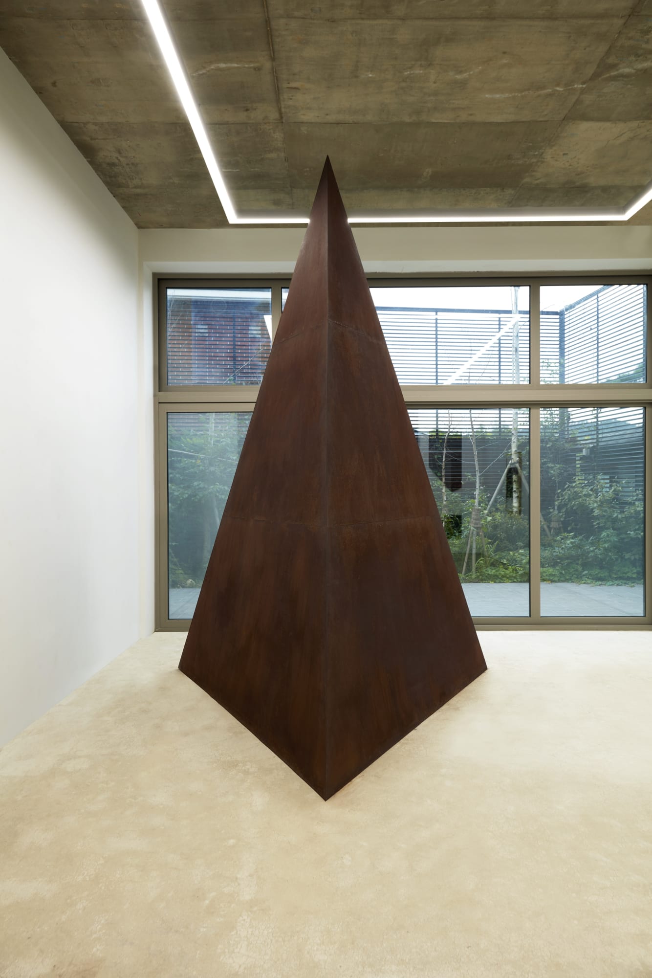 Untitled, iron, 240x240x360(h)cm, 2020