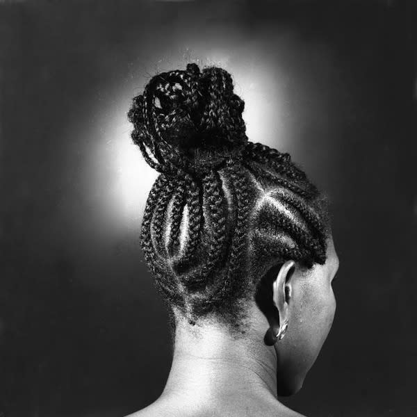 ‘Okhai Ojeikere Suki Oni Didi (HD 0330) 1973 Photographic print on archival paper