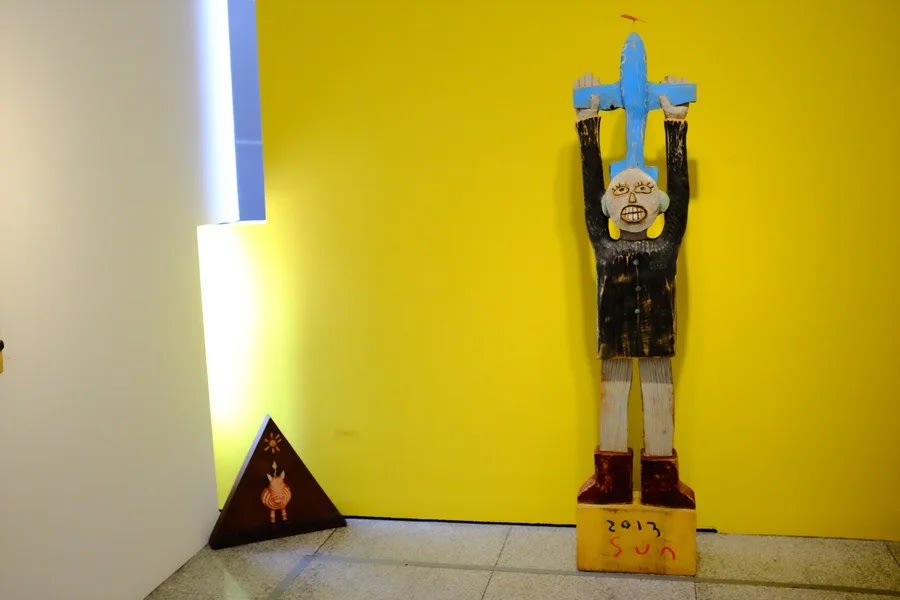 한선현 : 빨강 코 파랑 염소