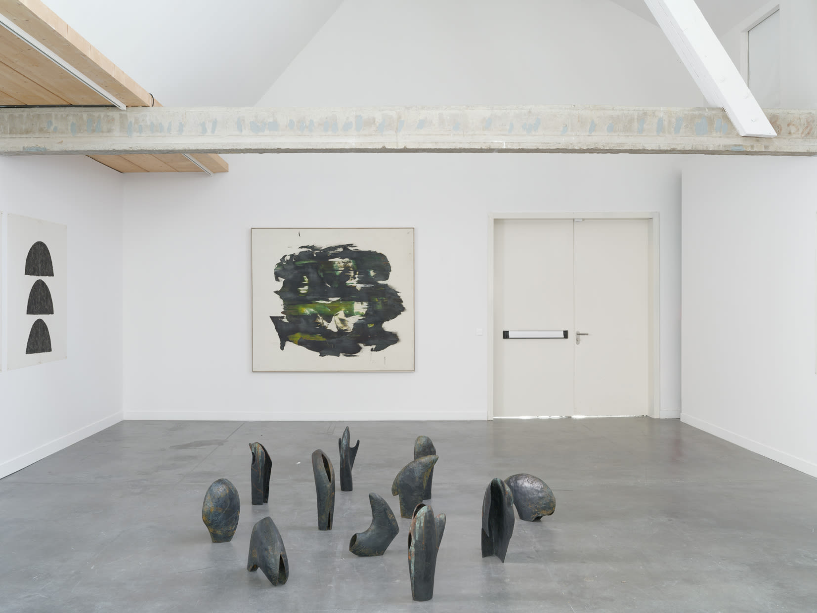 Vue de l’exposition A Family of Rooms de Vincent Barré / Photo © Aurélien Mole, courtesy Les Tanneries - CACIN, Amilly