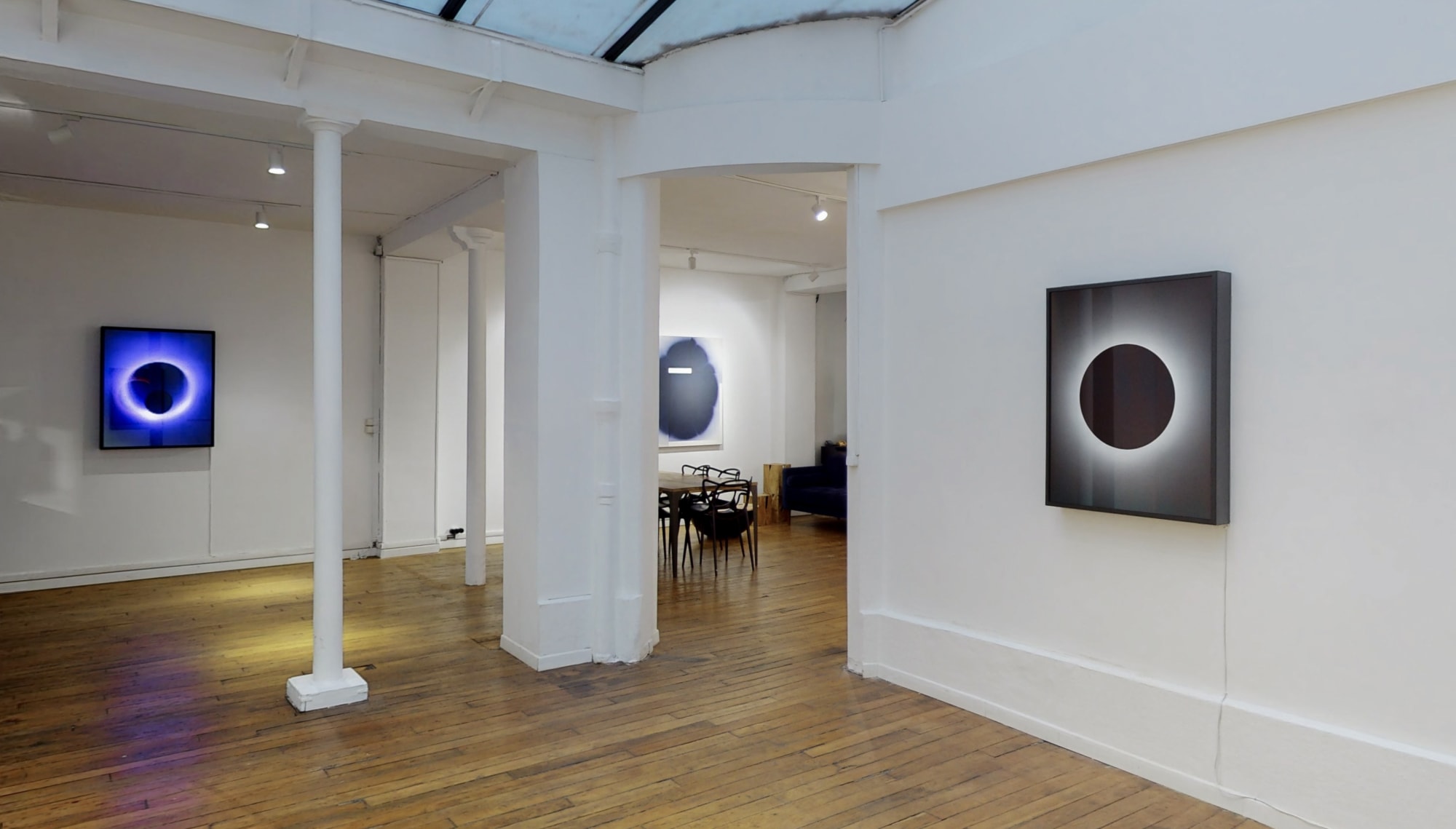 View of the exhibition "Azul Bleu ". Photo ©Ussi'n Yala.