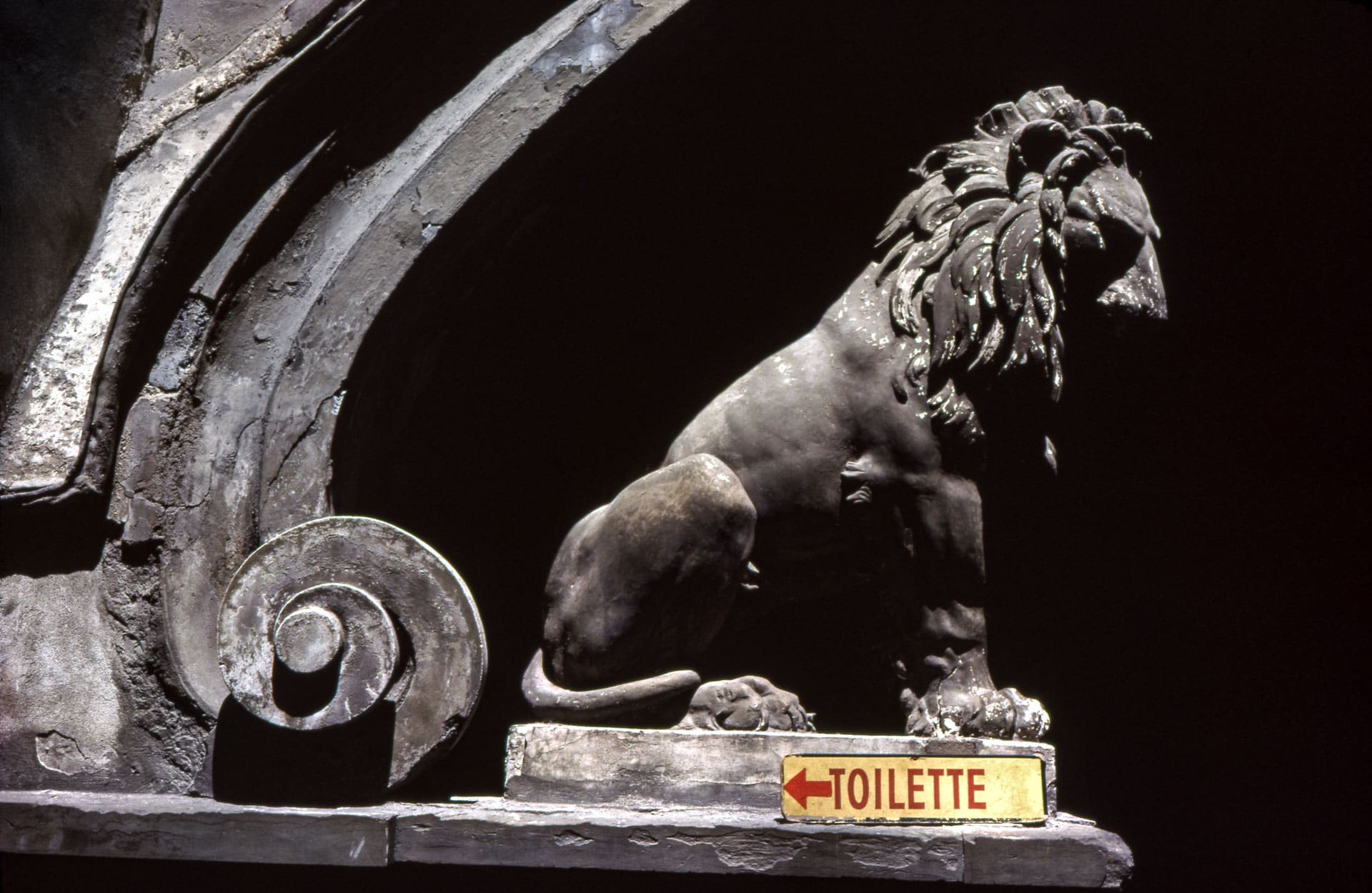 Lion statue, Venice, ITALY, 1979 BAM1979026K012(W01533)