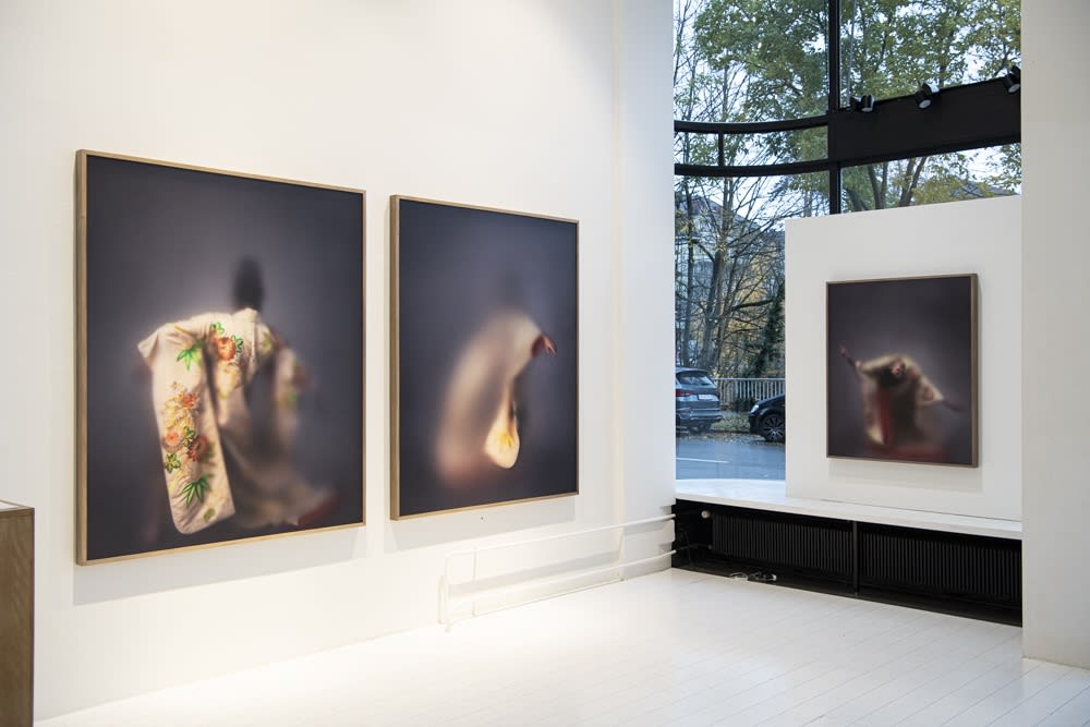 LEVITATE - CASPER FAASSEN