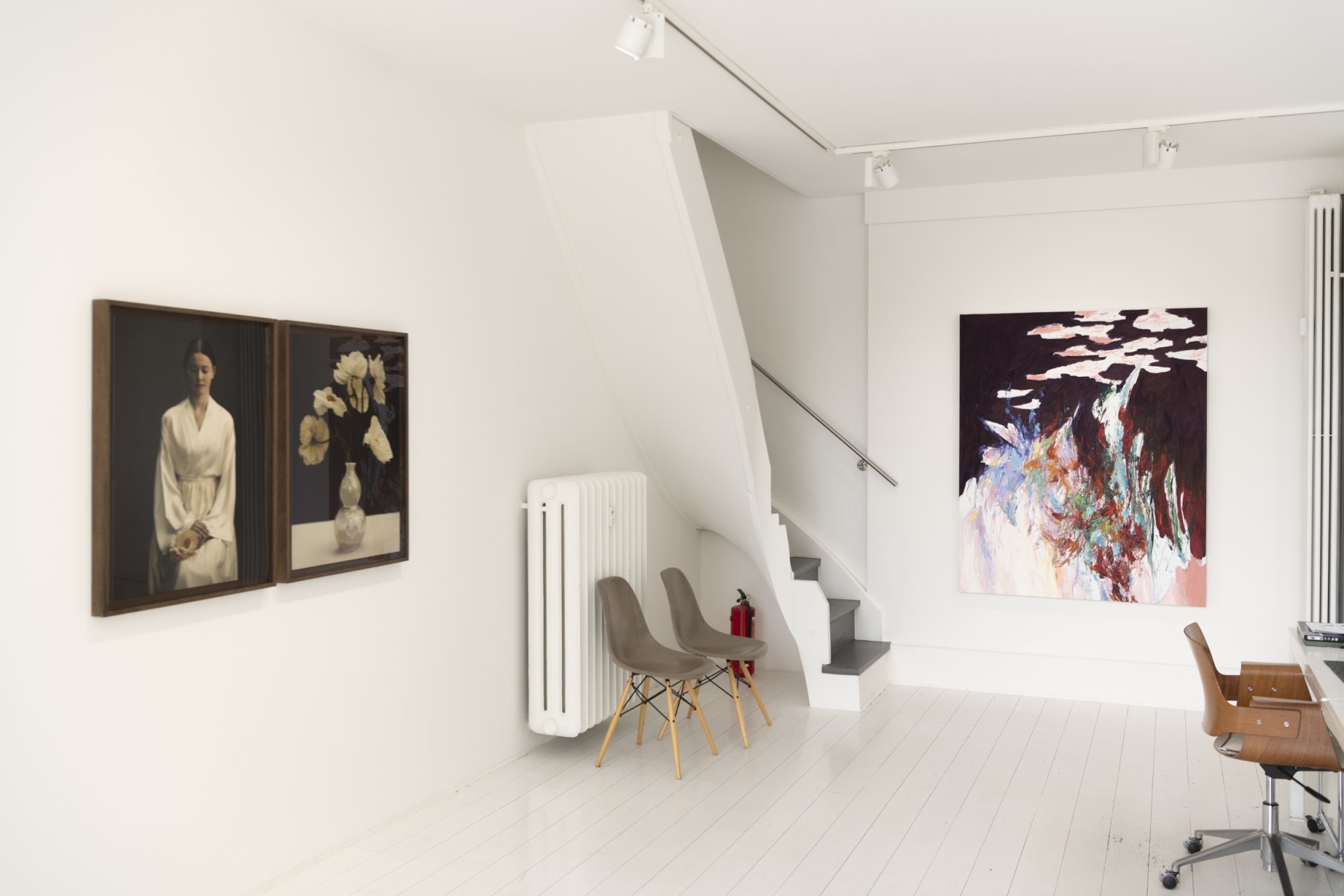 BLOOMING – THE ARTIST ARNE QUINZE IN DIALOGUE WITH 12 PHOTOGRAPHERS