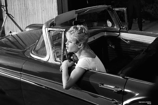 Edward Quinn, Brigitte Bardot in Car