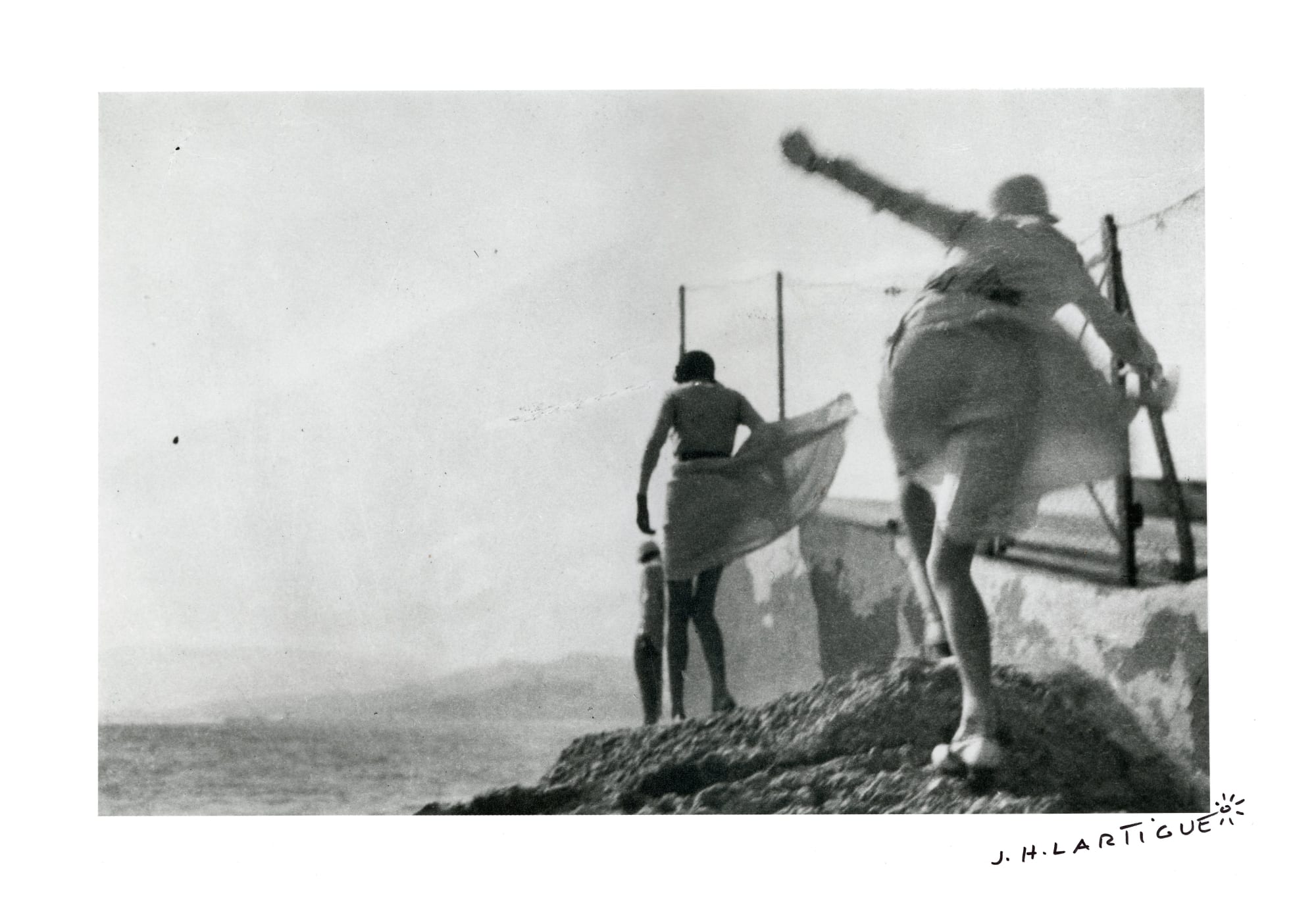 Jacques Henri Lartigue, Bibi, Arlette and Irène. Storm in Cannes. Cannes, May 1929